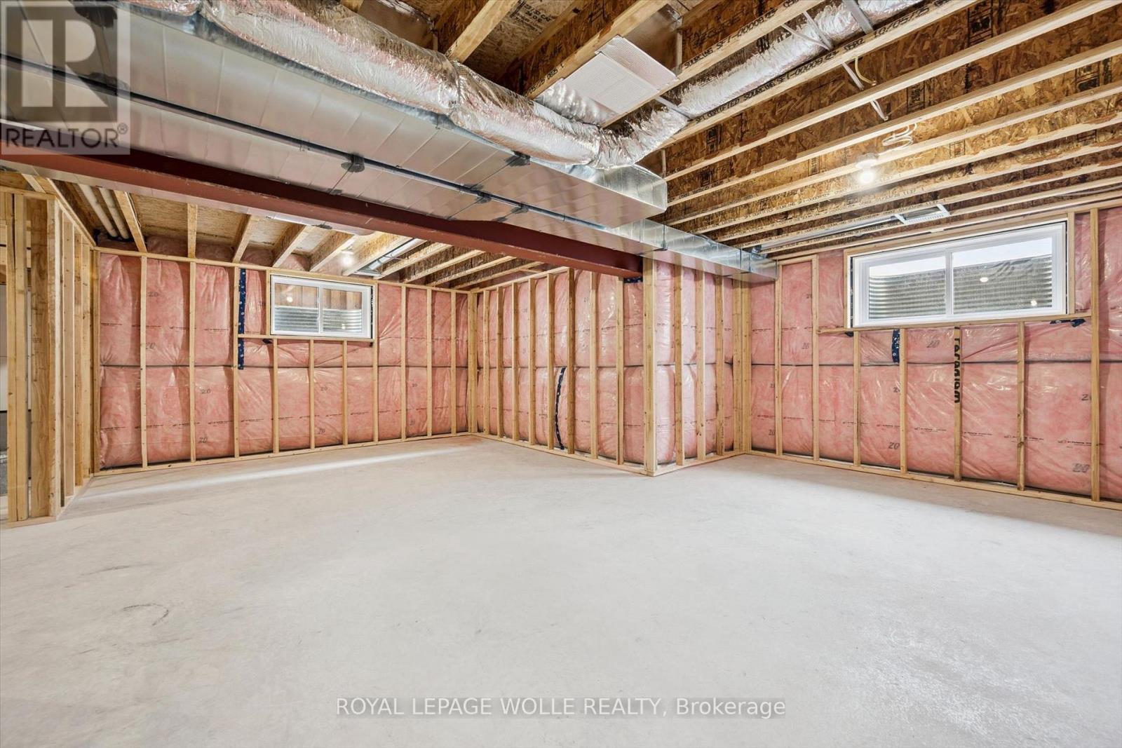 












44 WEYMOUTH STREET

,
Woolwich,




Ontario
N3B0G3

