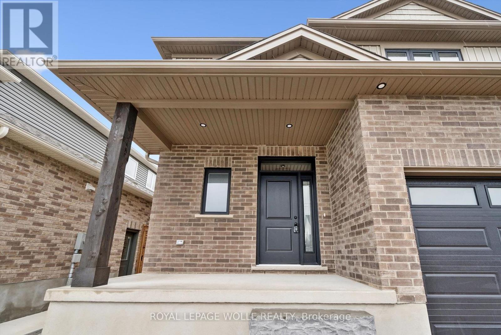 












44 WEYMOUTH STREET

,
Woolwich,




Ontario
N3B0G3

