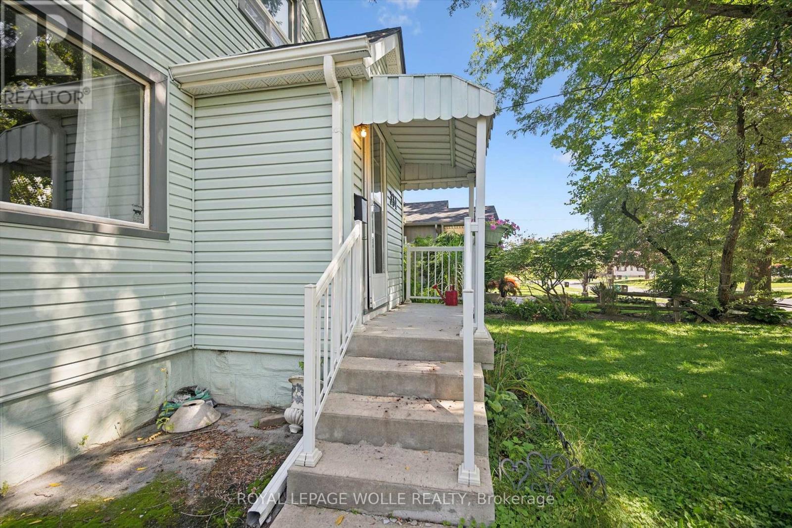 












334 BLUCHER BOULEVARD

,
Kitchener,




Ontario
N2H5V9


