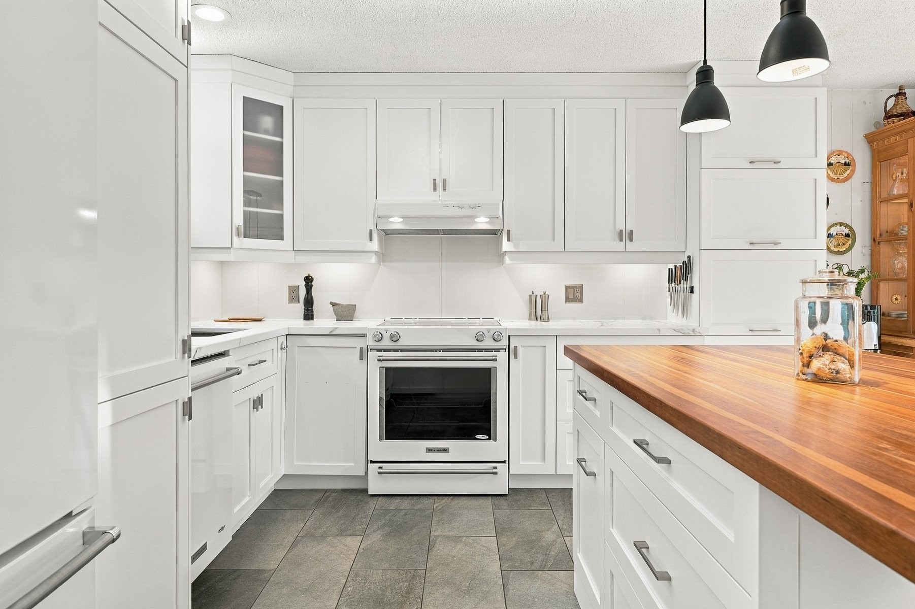 









1397


Rue du Bourg-du-Lac

,
Sainte-Adèle,




QC
J8B3A2

