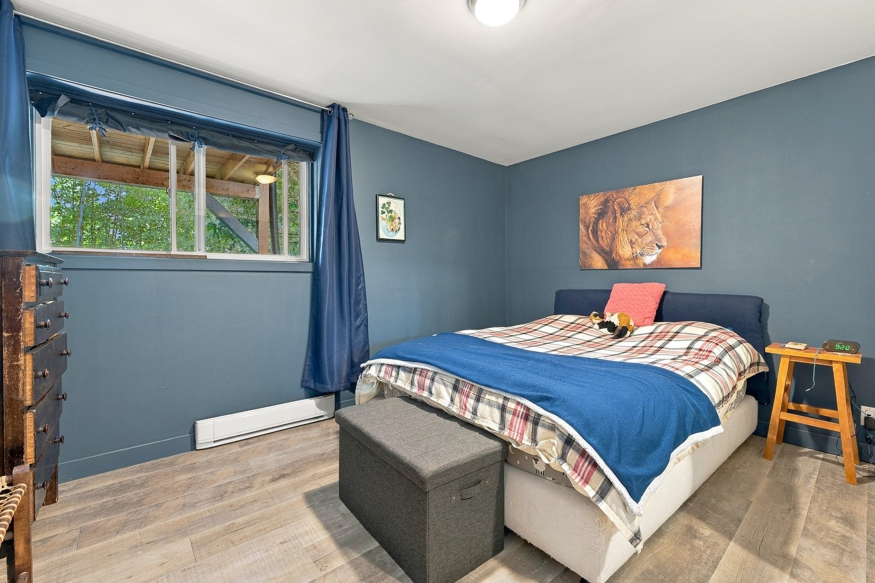 









1397


Rue du Bourg-du-Lac

,
Sainte-Adèle,




QC
J8B3A2

