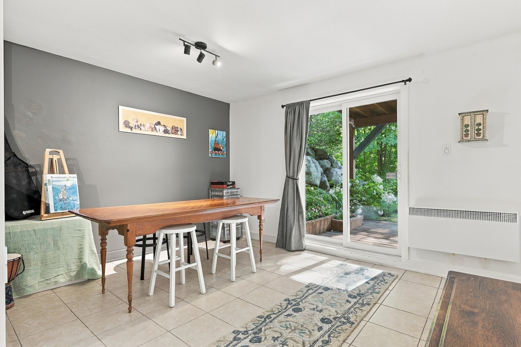 









1397


Rue du Bourg-du-Lac

,
Sainte-Adèle,




QC
J8B3A2

