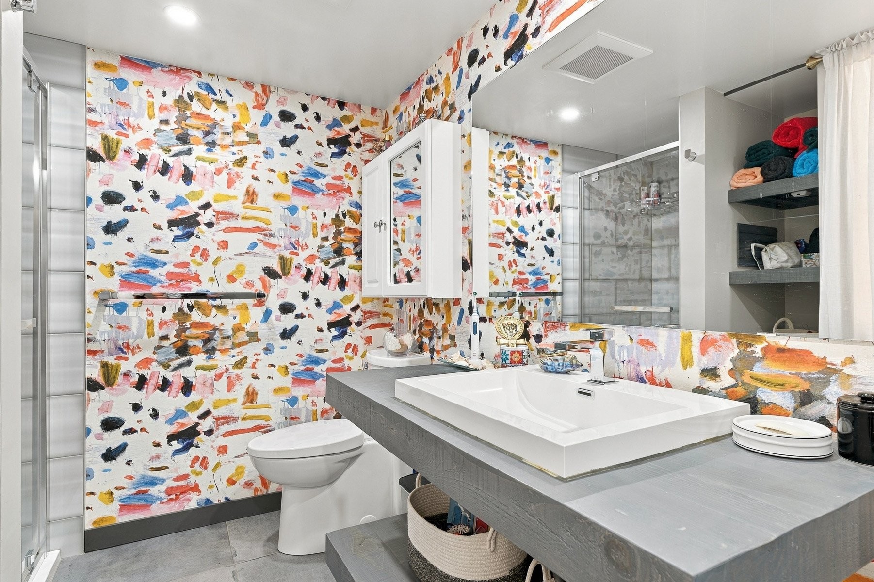 









1397


Rue du Bourg-du-Lac

,
Sainte-Adèle,




QC
J8B3A2

