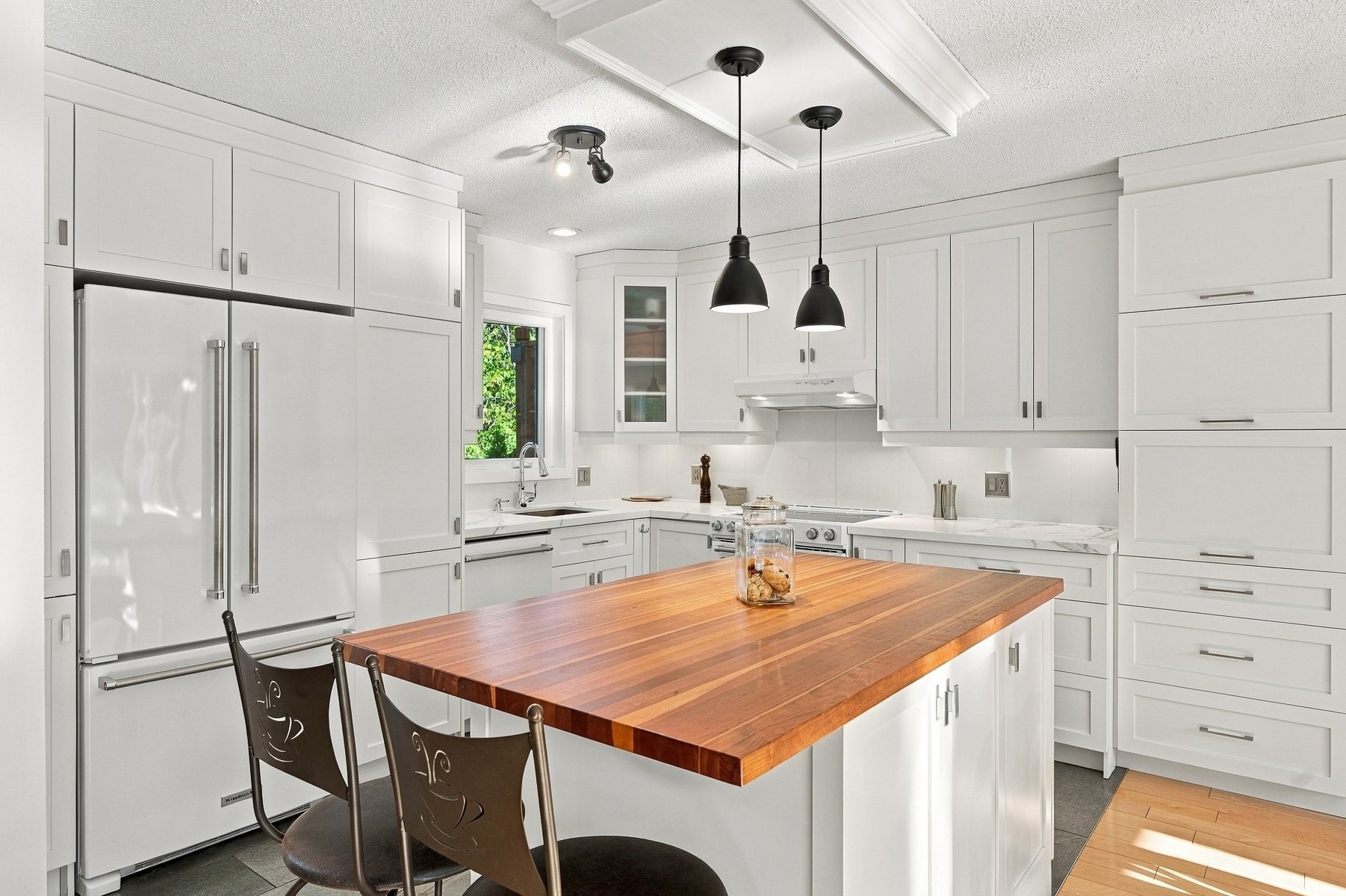 









1397


Rue du Bourg-du-Lac

,
Sainte-Adèle,




QC
J8B3A2

