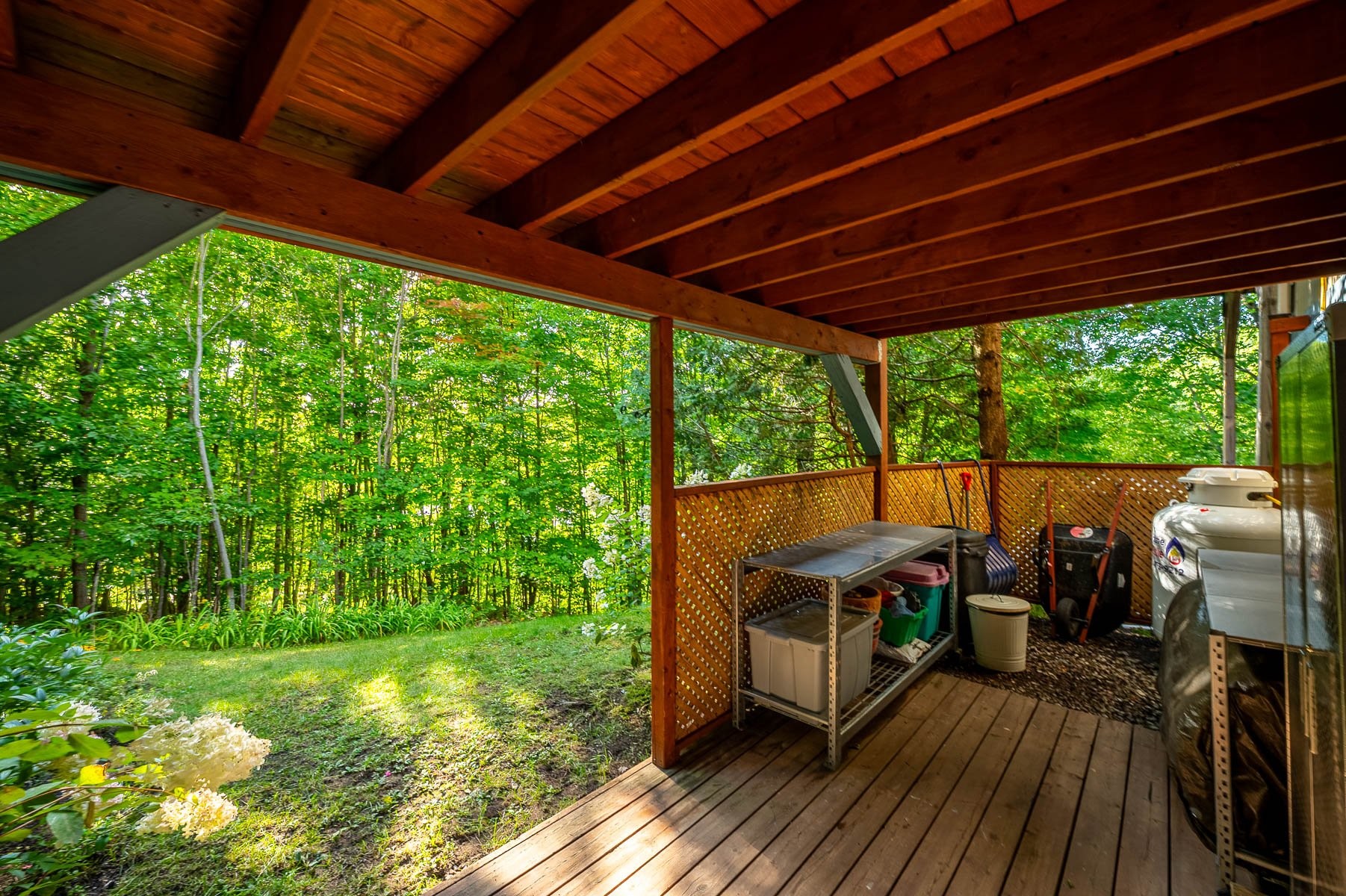 









1397


Rue du Bourg-du-Lac

,
Sainte-Adèle,




QC
J8B3A2

