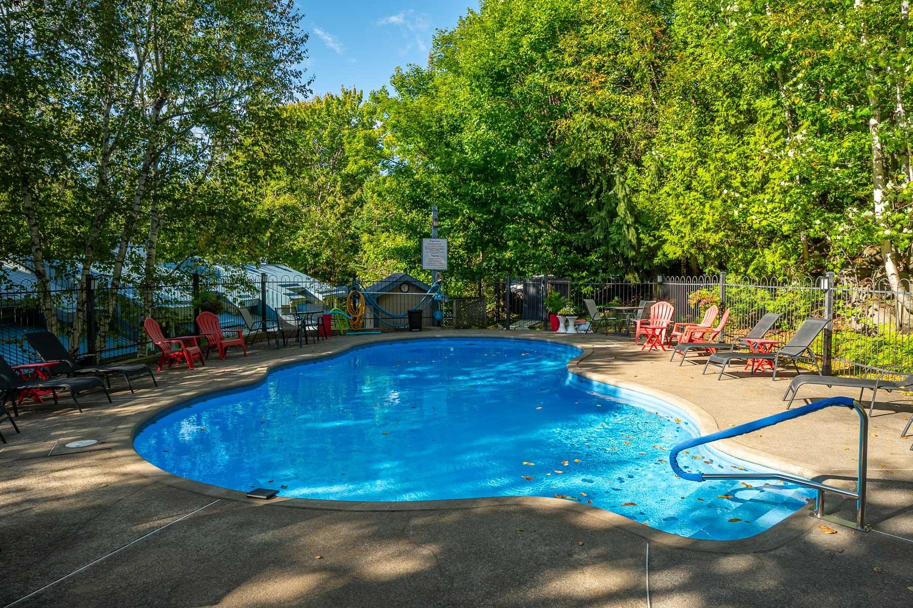 









1397


Rue du Bourg-du-Lac

,
Sainte-Adèle,




QC
J8B3A2

