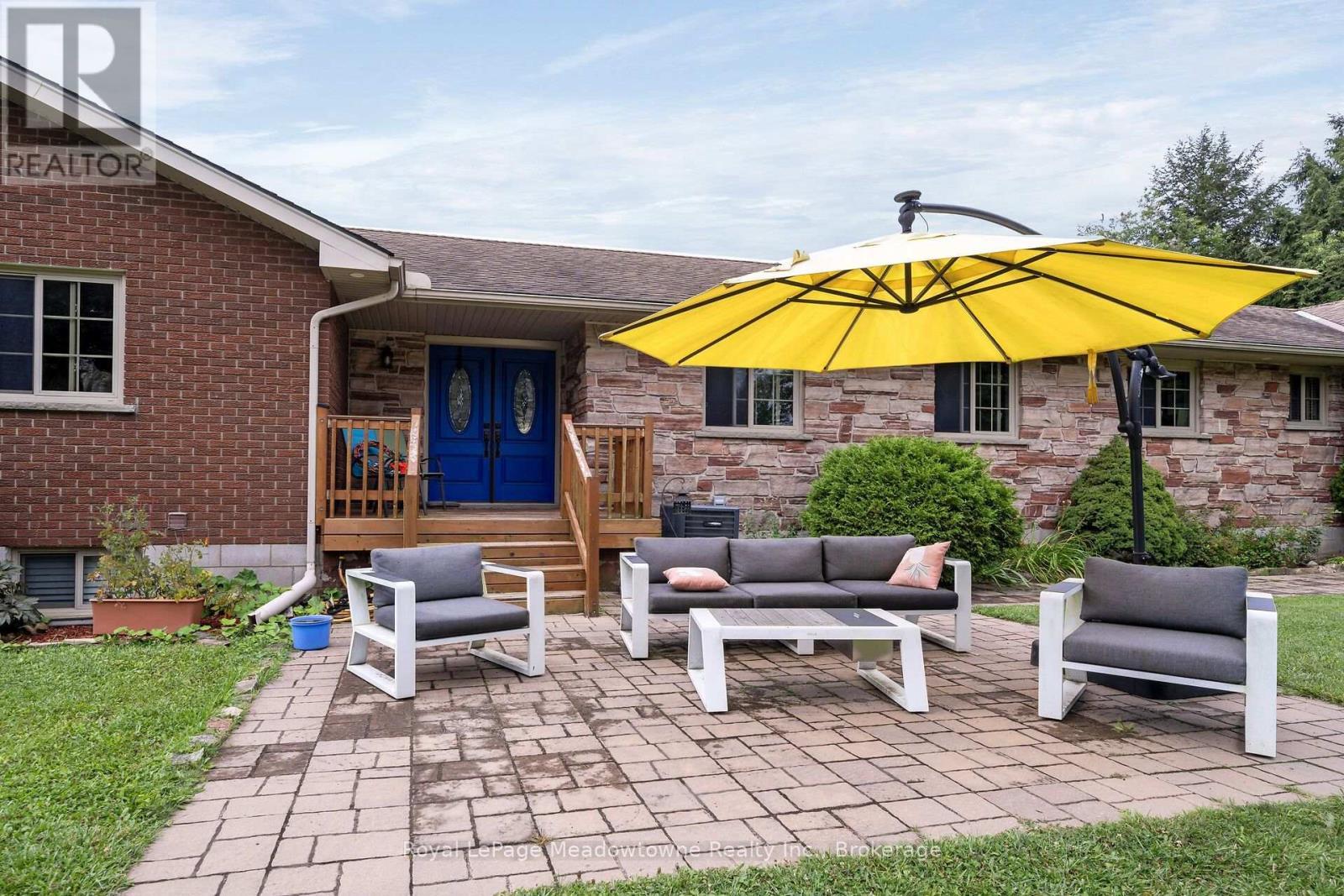 












13306 SIXTH LINE NASSAGAWEYA

,
Milton (NA Rural Nassagaweya),




Ontario
L7J2L7

