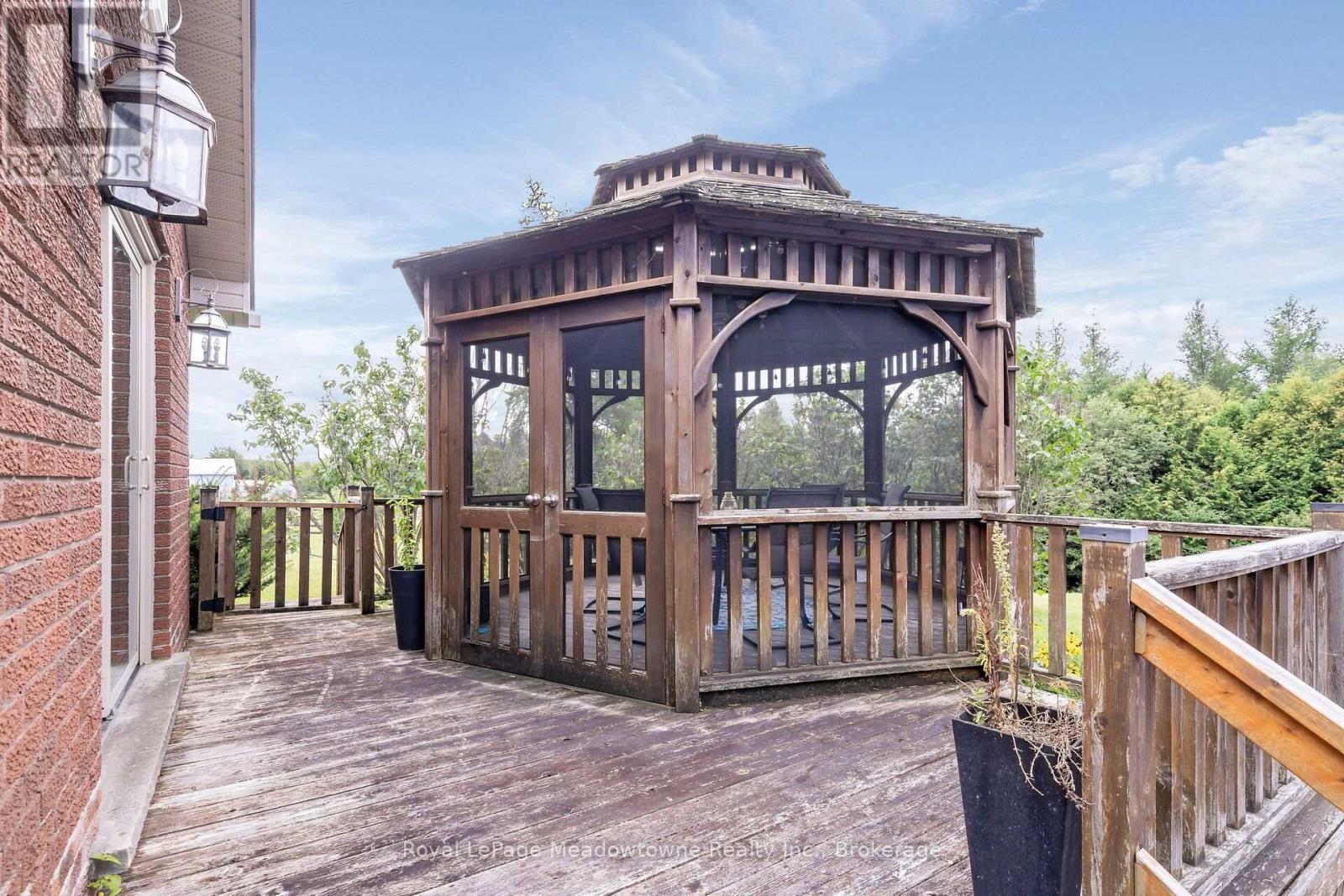 












13306 SIXTH LINE NASSAGAWEYA

,
Milton (NA Rural Nassagaweya),




Ontario
L7J2L7

