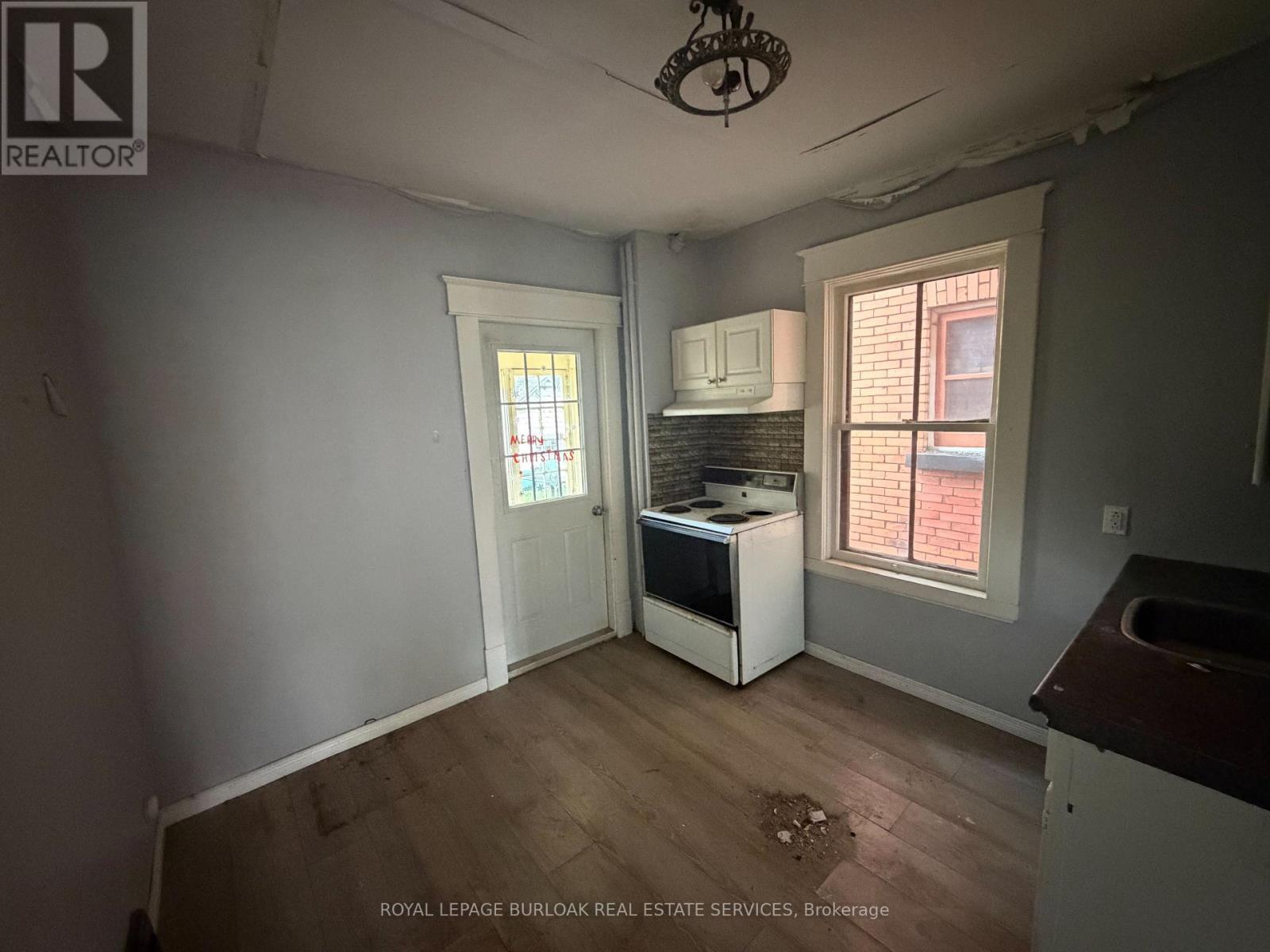 












246 ST. JAMES STREET

,
Sault Ste Marie,




Ontario
P6A1P6

