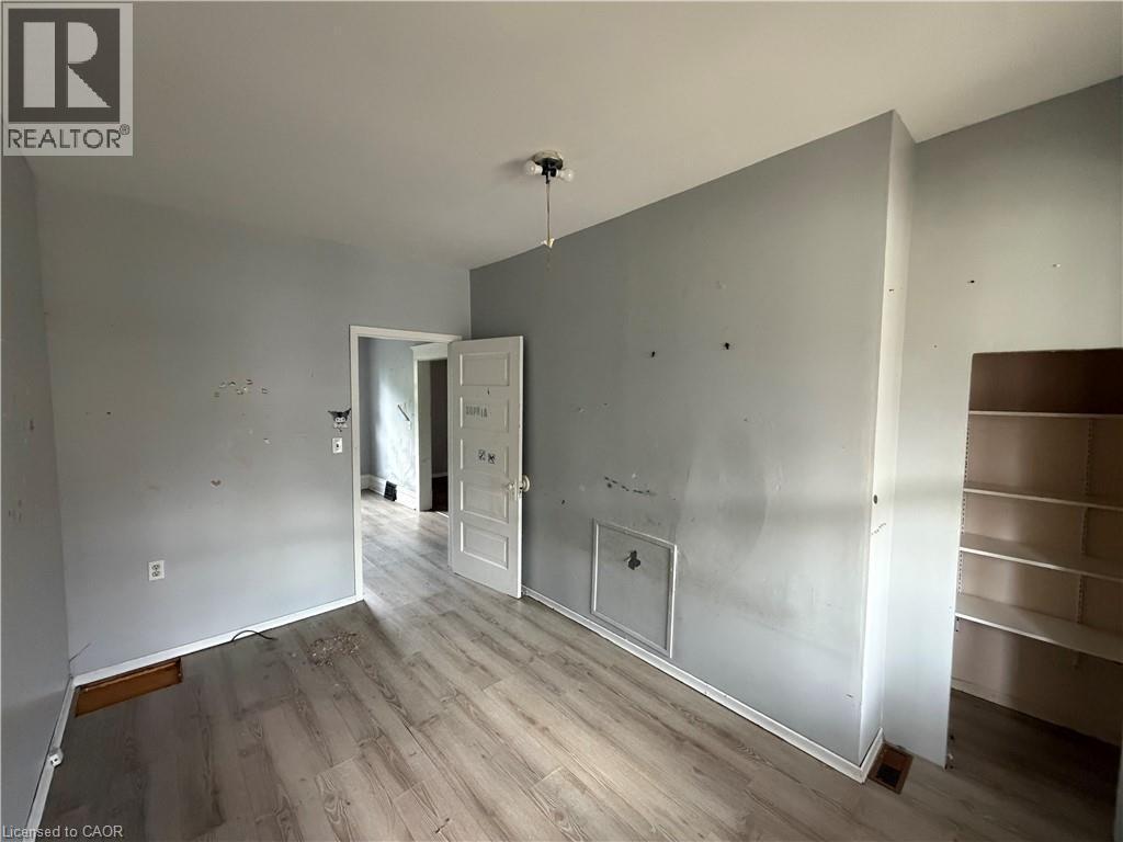 












246 ST JAMES Street

,
Sault Ste. Marie,




Ontario
P6A1P6

