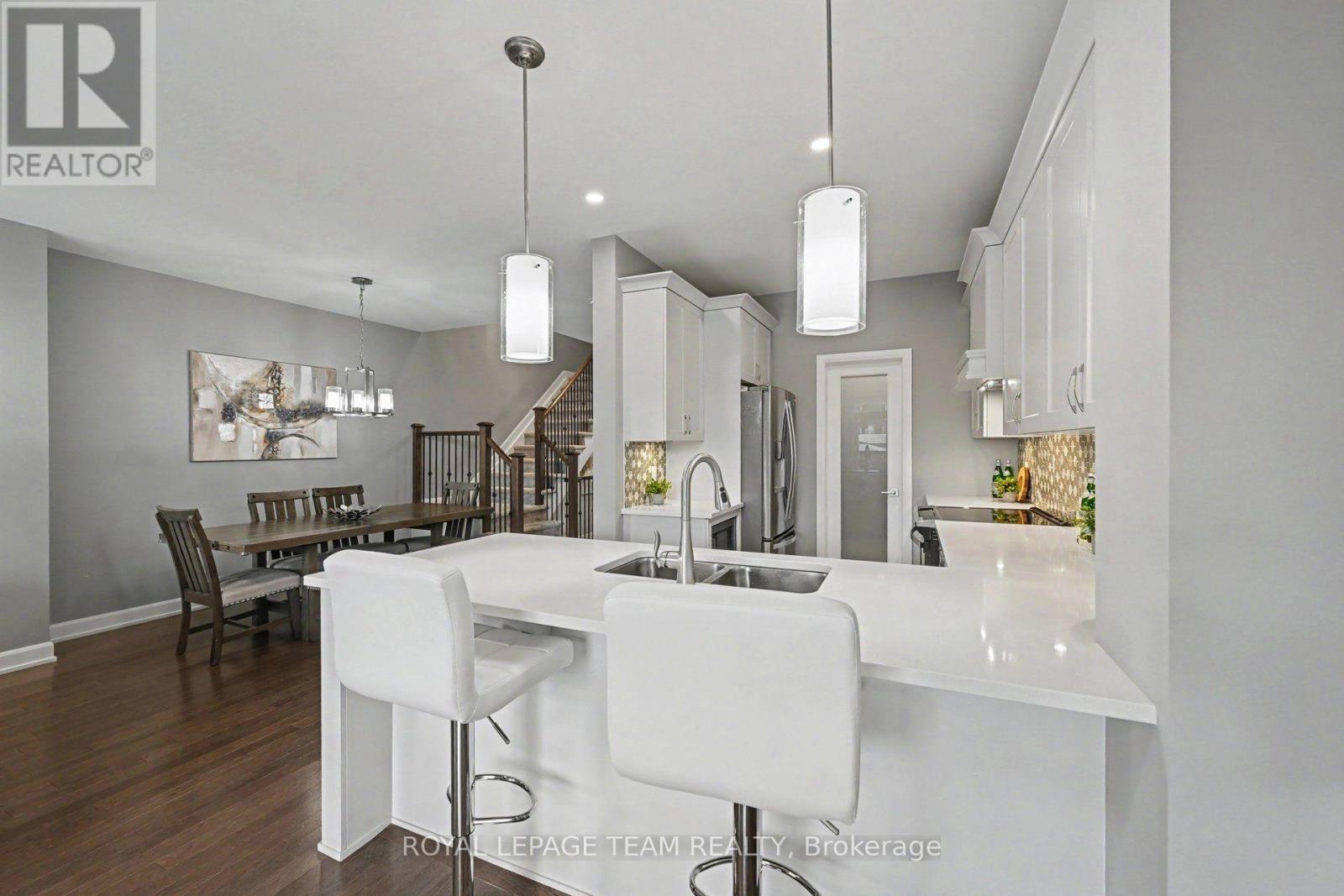 












14 BERRYMAN STREET

,
Carleton Place,




Ontario
K7C0H6

