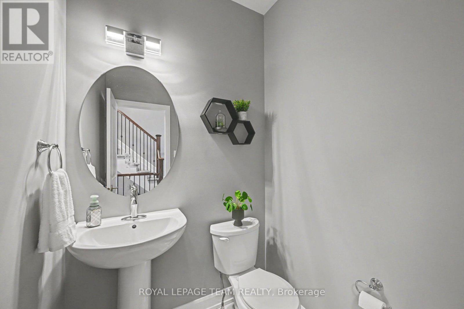 












14 BERRYMAN STREET

,
Carleton Place,




Ontario
K7C0H6

