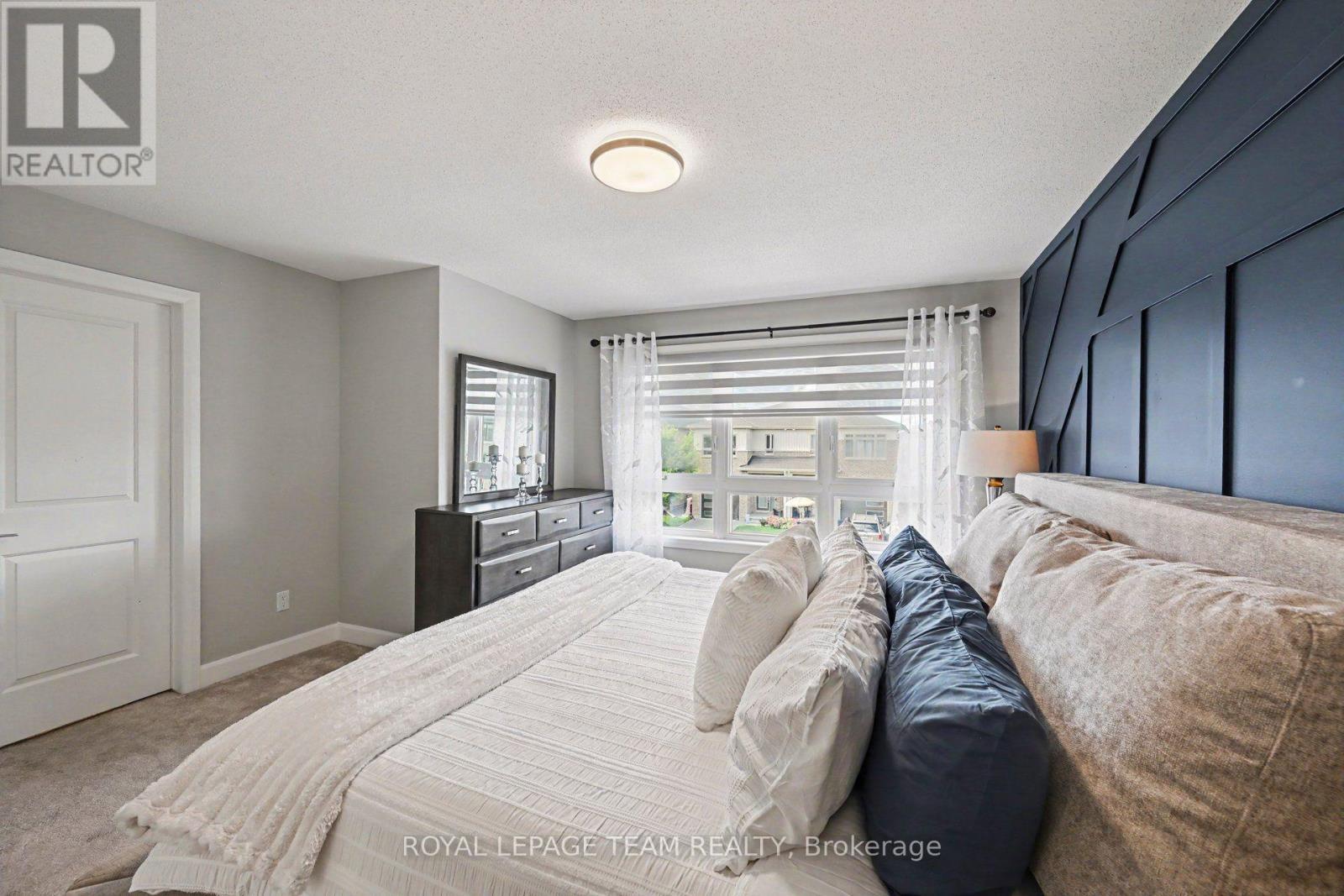 












14 BERRYMAN STREET

,
Carleton Place,




Ontario
K7C0H6

