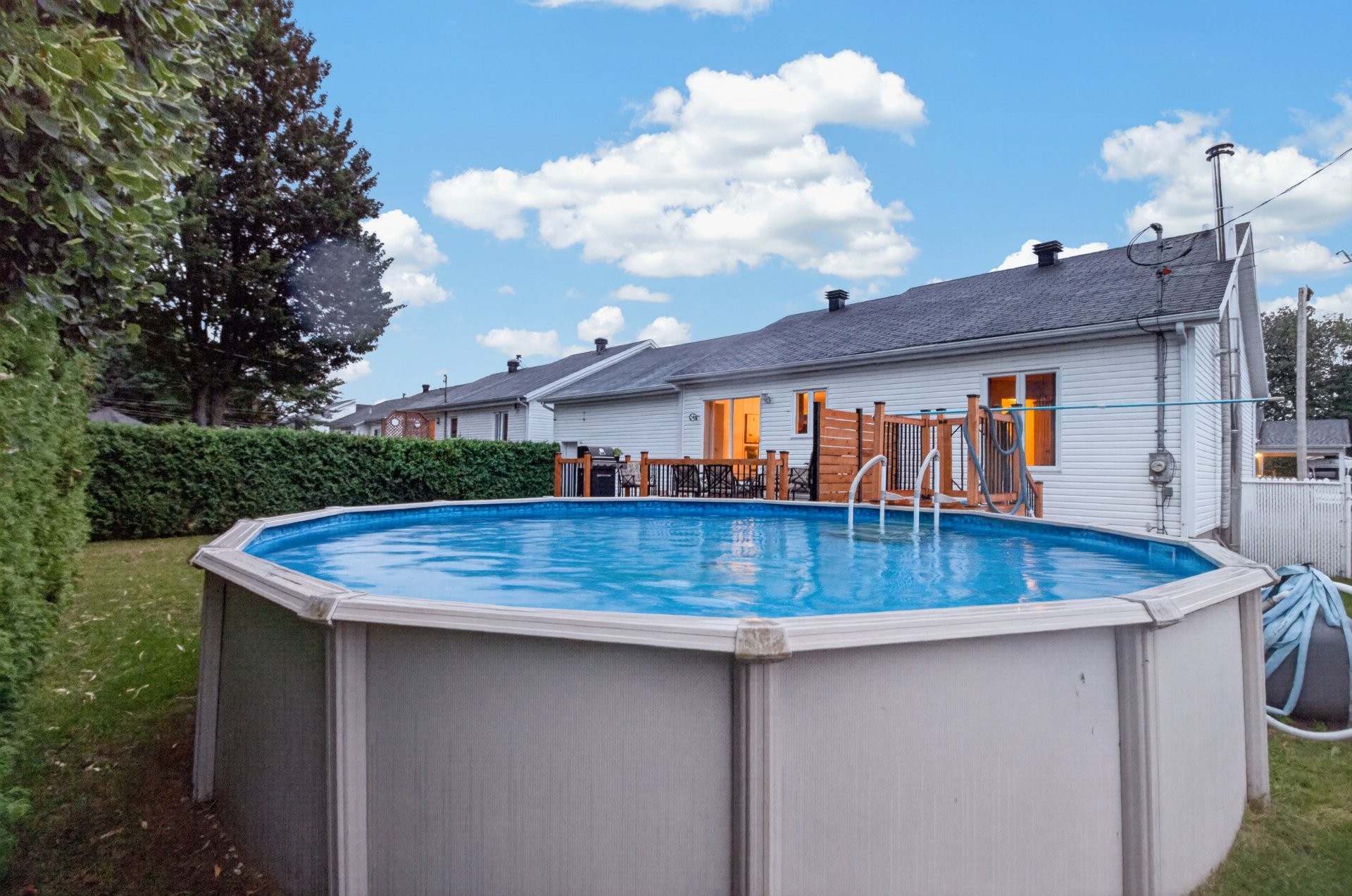 









1152


Rue Frontenac

,
Trois-Rivières,




QC
G8V1R2

