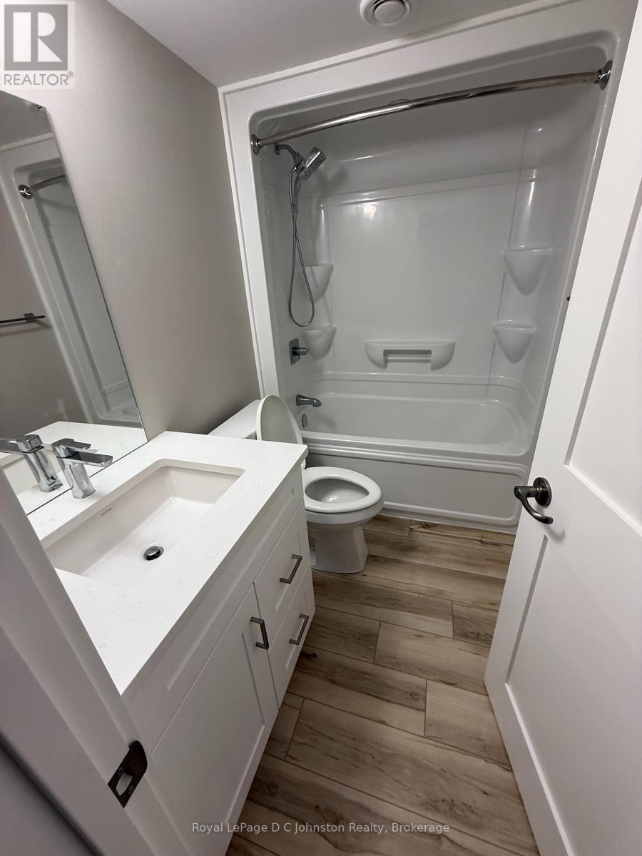 












2 - 365 SPENCE STREET

,
Saugeen Shores,




Ontario
N0H2L0

