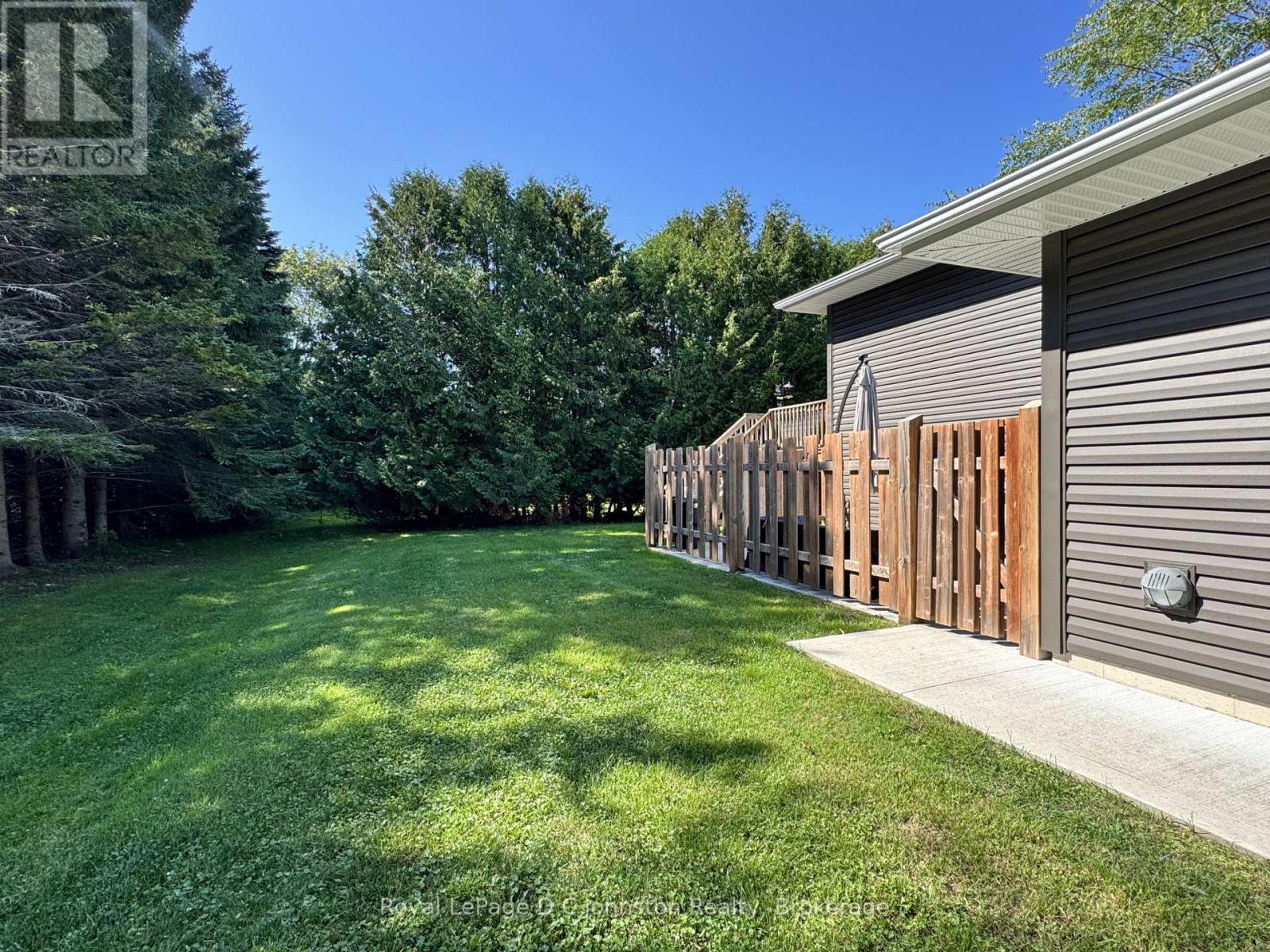 












2 - 365 SPENCE STREET

,
Saugeen Shores,




Ontario
N0H2L0

