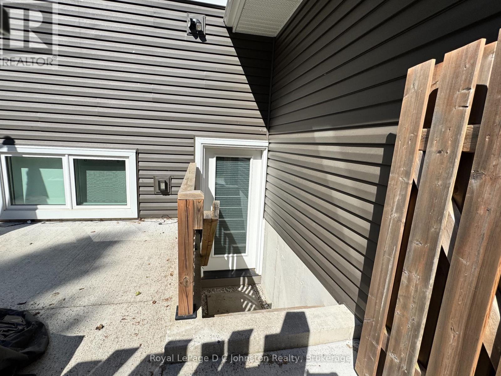 












2 - 365 SPENCE STREET

,
Saugeen Shores,




Ontario
N0H2L0

