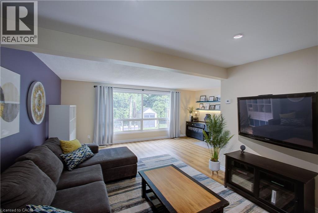 












426A DUNVEGAN Drive

,
Waterloo,




Ontario
N2K2C7

