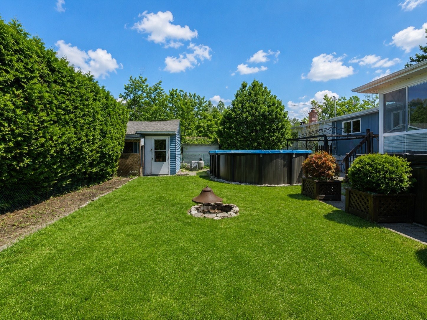 









67


22e Avenue

,
Pincourt,




QC
J7W4S2

