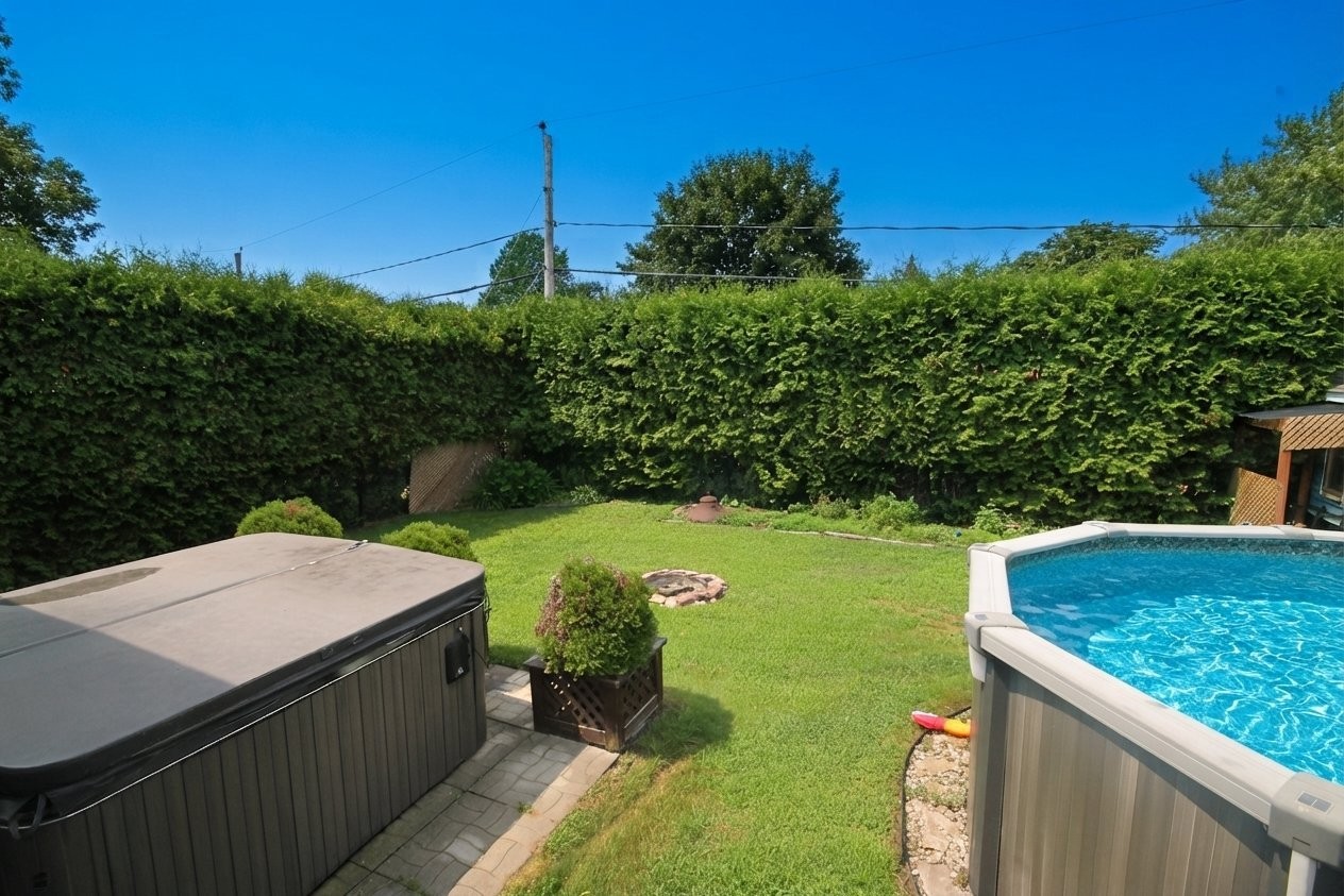 









67


22e Avenue

,
Pincourt,




QC
J7W4S2

