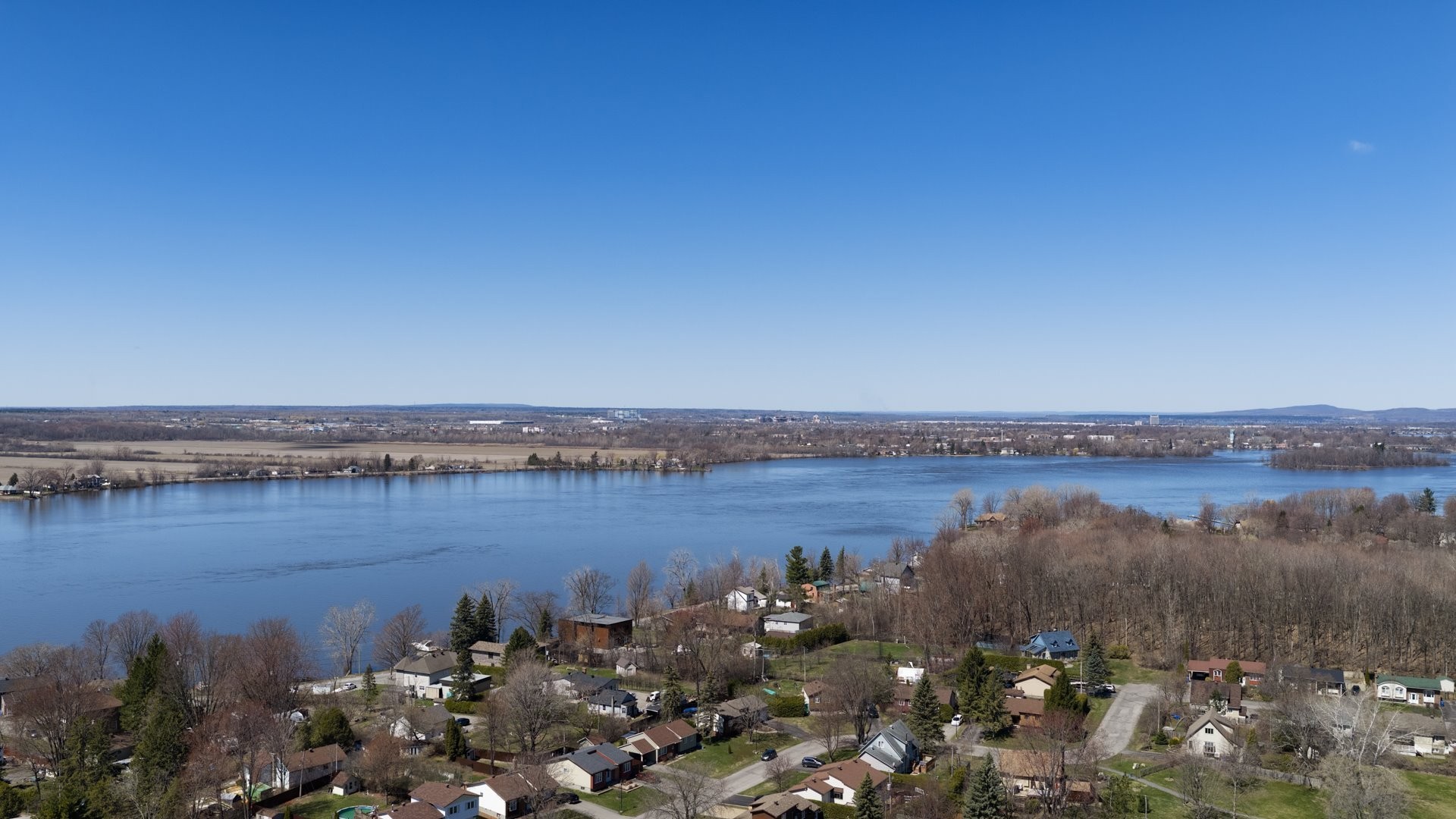 









67


22e Avenue

,
Pincourt,




QC
J7W4S2

