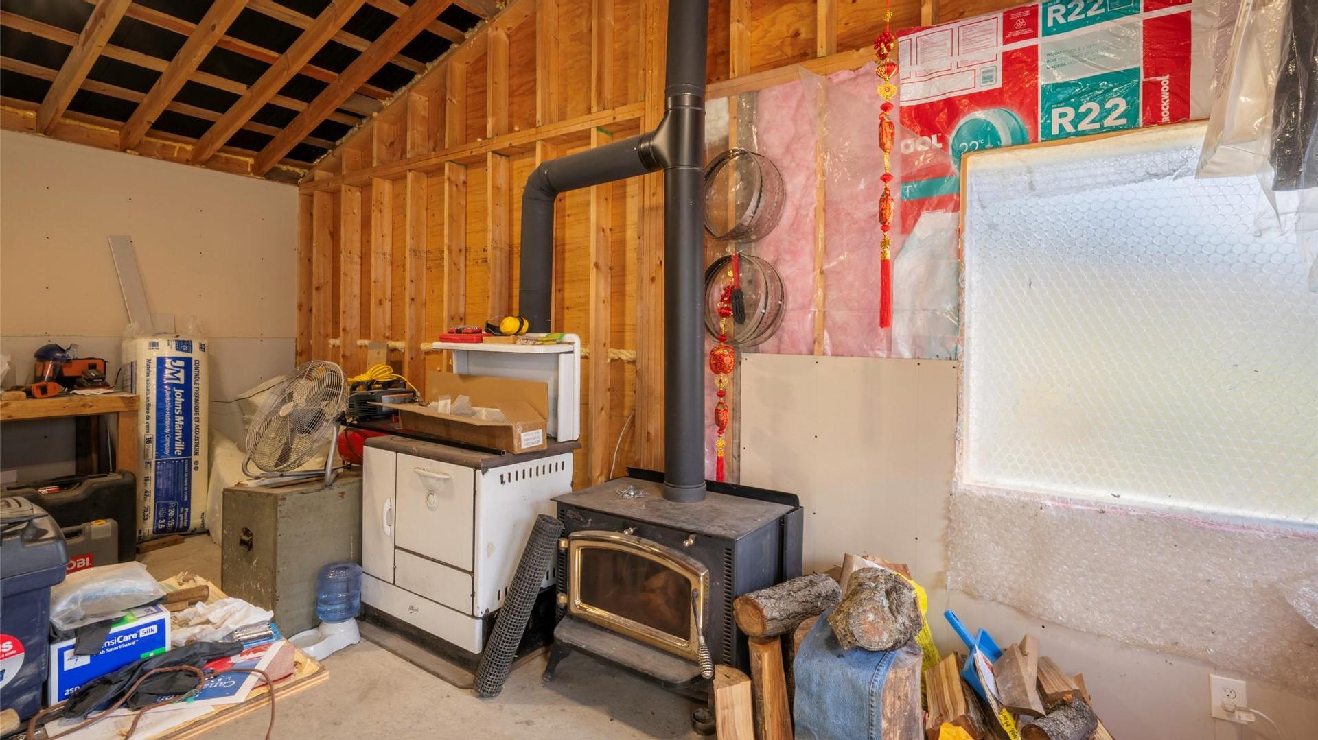 









1021


Creighton Valley

Road,
Lumby,







BC
V0E 2G1

