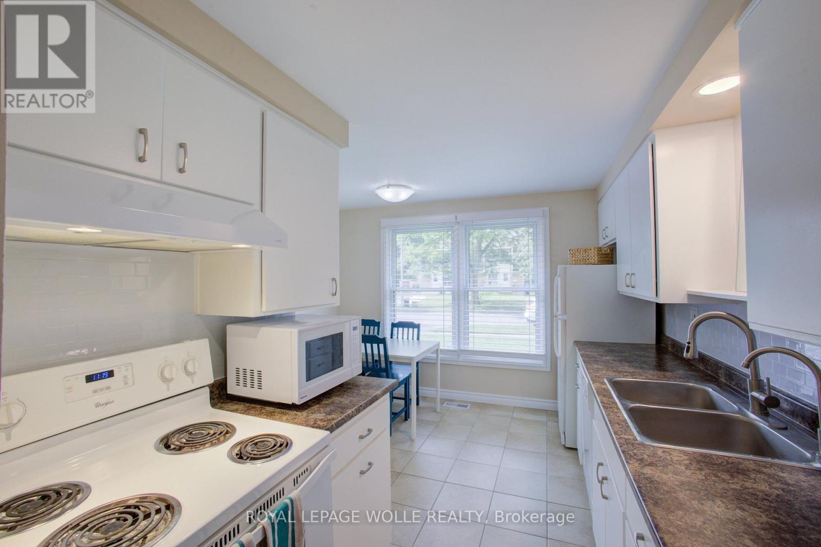 












426A DUNVEGAN DRIVE

,
Waterloo,




Ontario
N2K2C7

