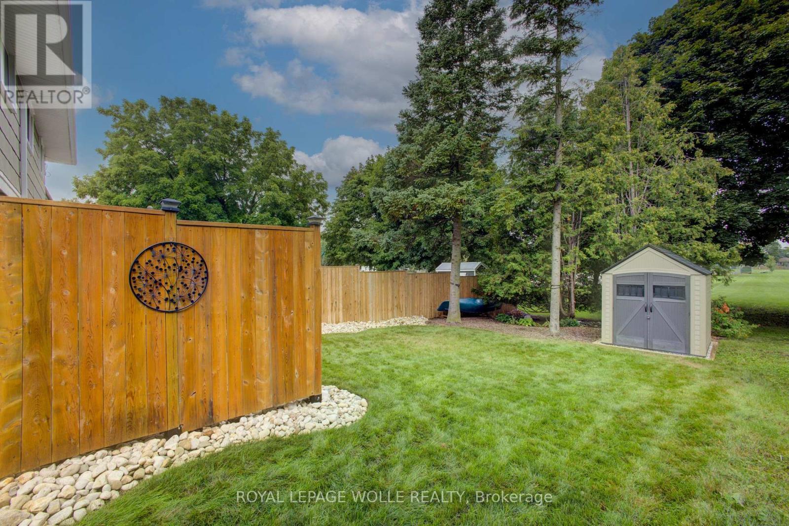 












426A DUNVEGAN DRIVE

,
Waterloo,




Ontario
N2K2C7

