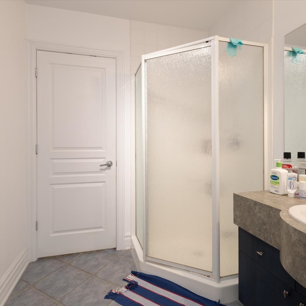 









1351


Rue St-Grégoire

, 408,
Montréal (Le Plateau-Mont-Royal),




QC
H2J4G1

