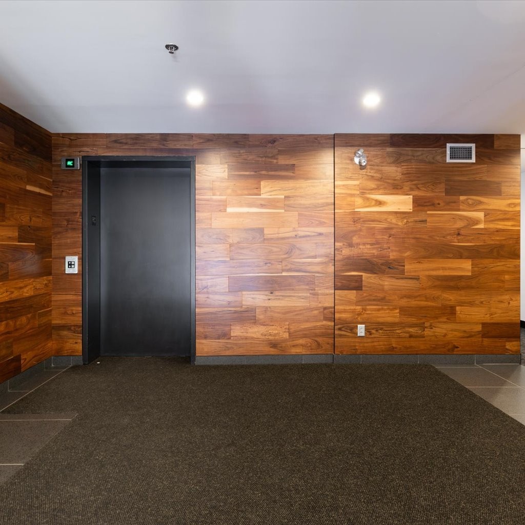 









1351


Rue St-Grégoire

, 408,
Montréal (Le Plateau-Mont-Royal),




QC
H2J4G1

