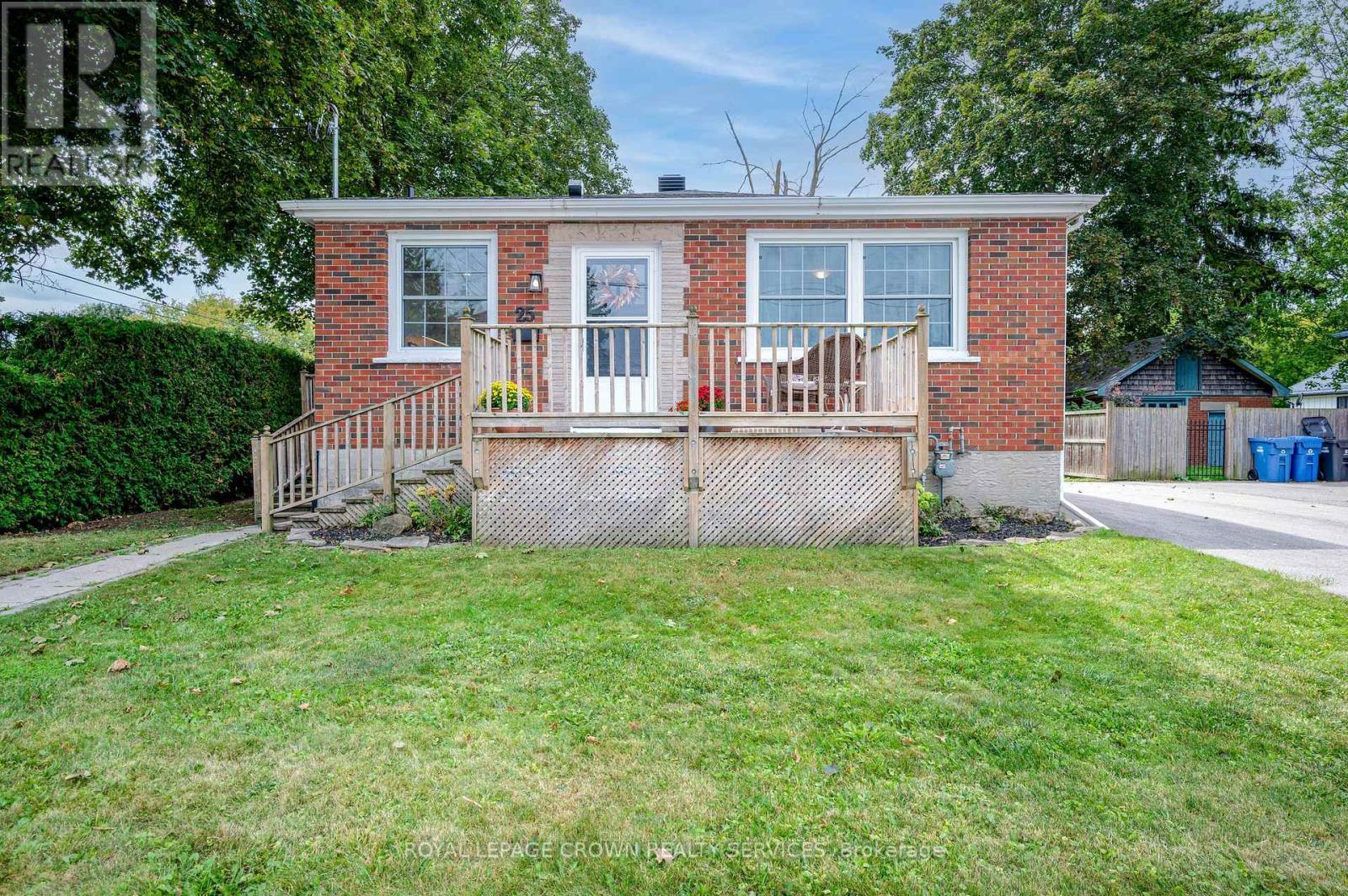 












25 MORRIS STREET

,
Guelph,




Ontario
N1E5M1

