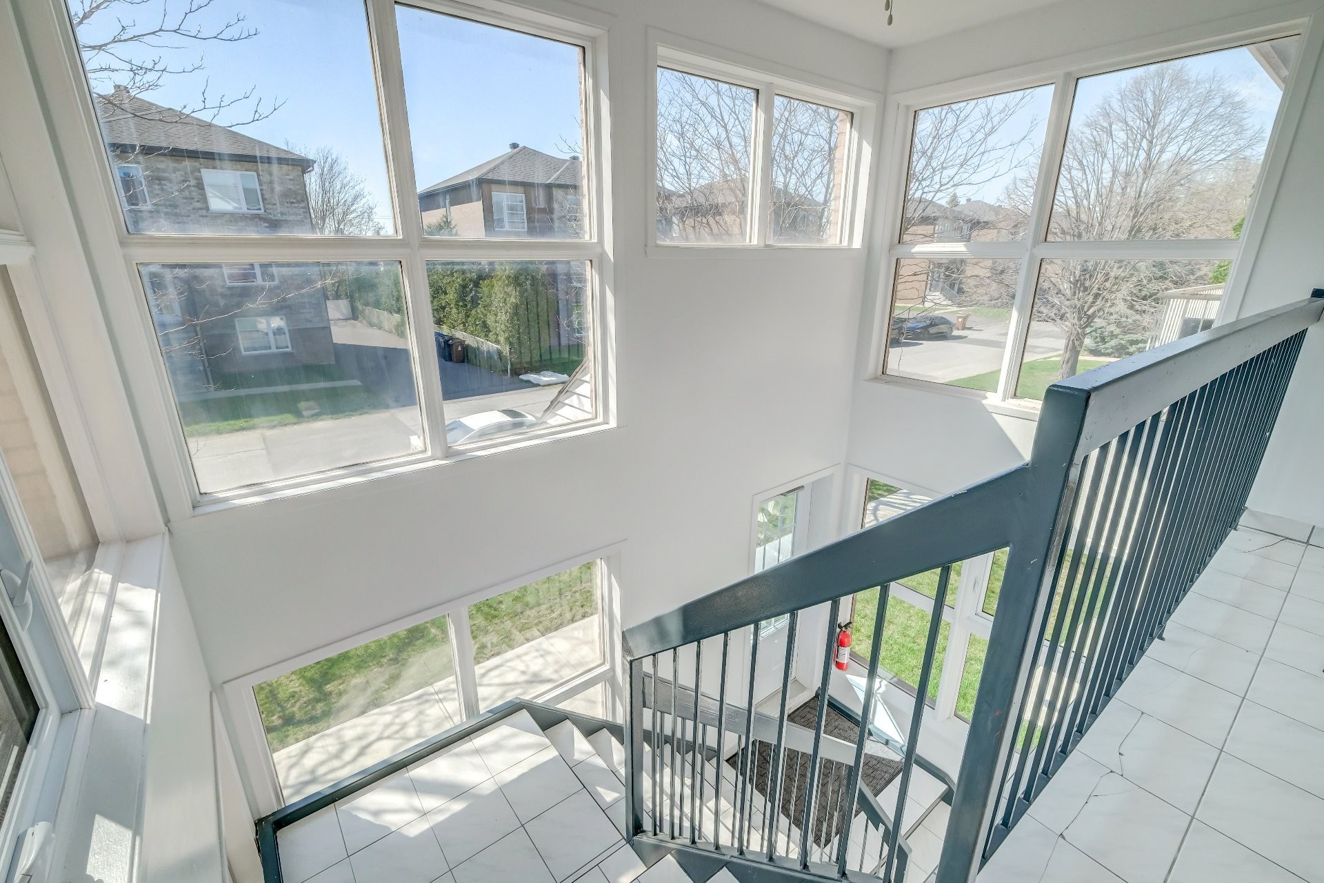 









1382


Rue Zotique-Giard

, 6,
Chambly,




QC
J3L5T2


