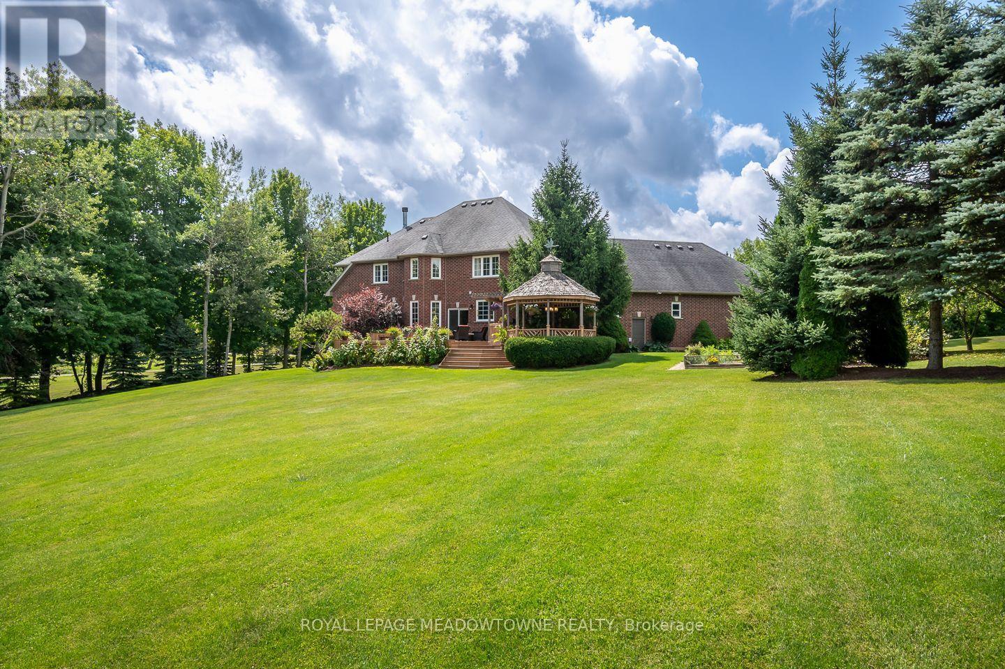 












4215 ENNISCLARE DRIVE

,
Milton,




Ontario
N0B2K0

