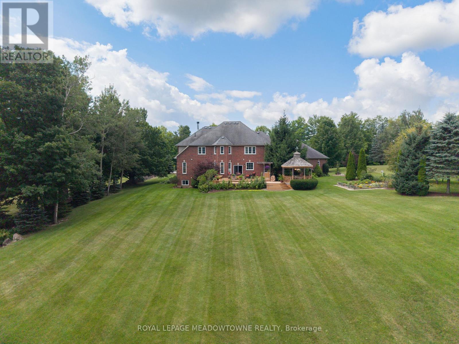 












4215 ENNISCLARE DRIVE

,
Milton,




Ontario
N0B2K0

