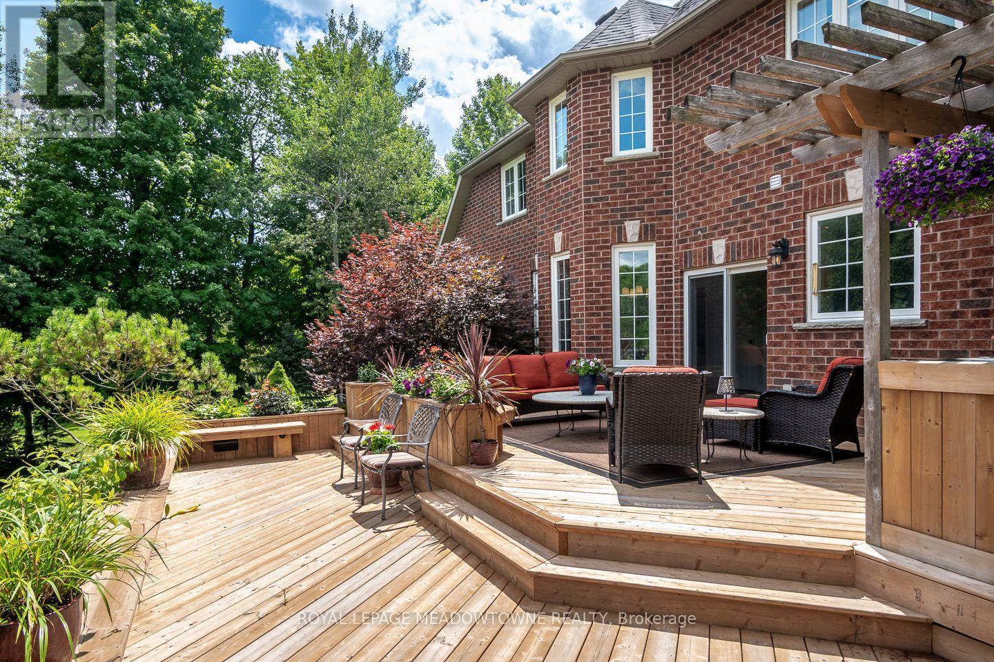 












4215 ENNISCLARE DRIVE

,
Milton,




Ontario
N0B2K0


