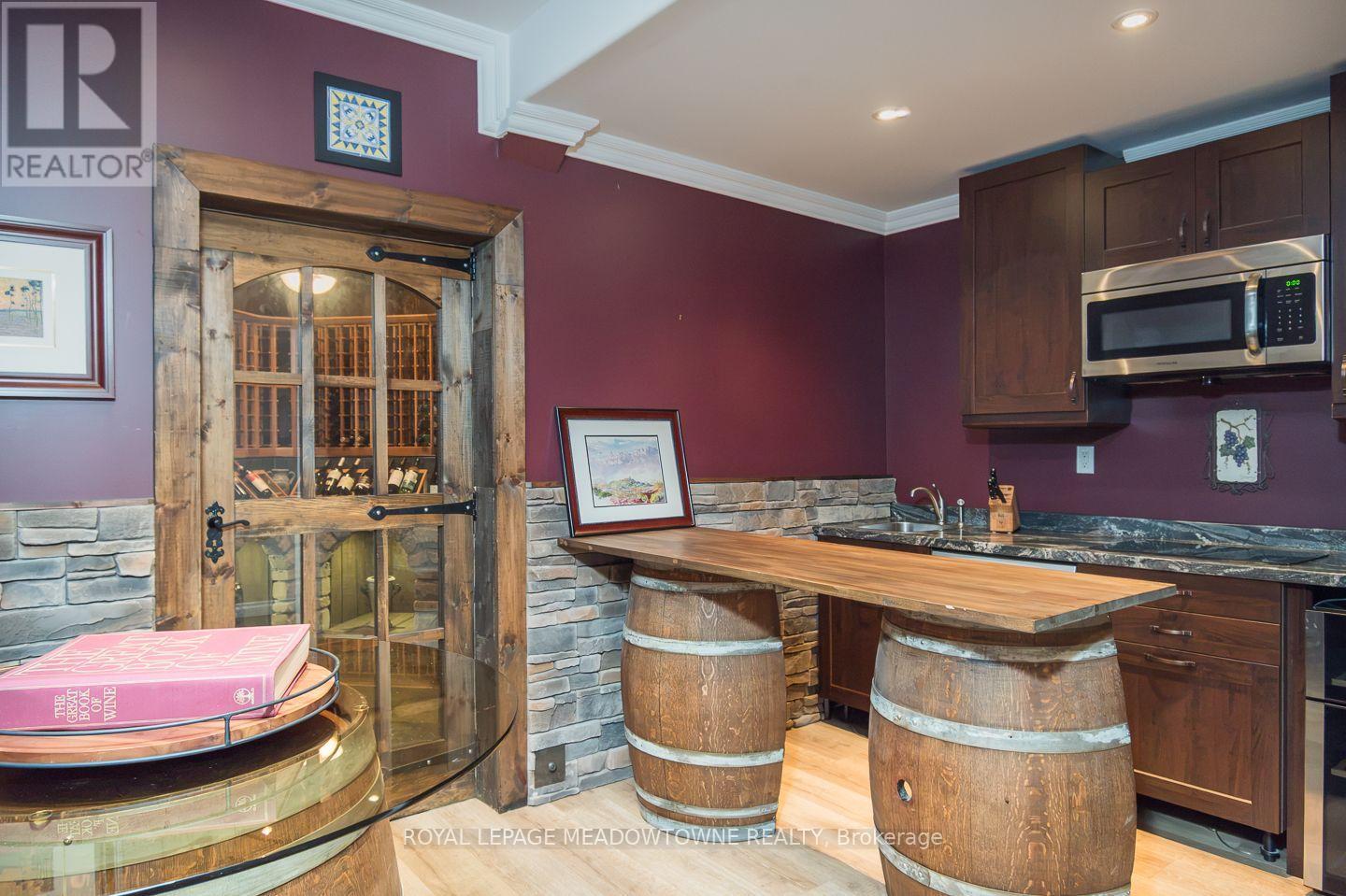 












4215 ENNISCLARE DRIVE

,
Milton,




Ontario
N0B2K0

