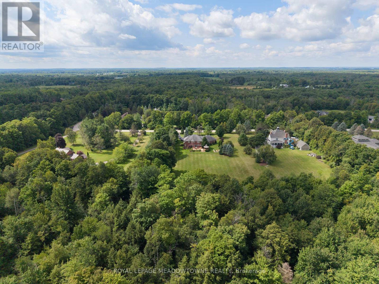 












4215 ENNISCLARE DRIVE

,
Milton,




Ontario
N0B2K0

