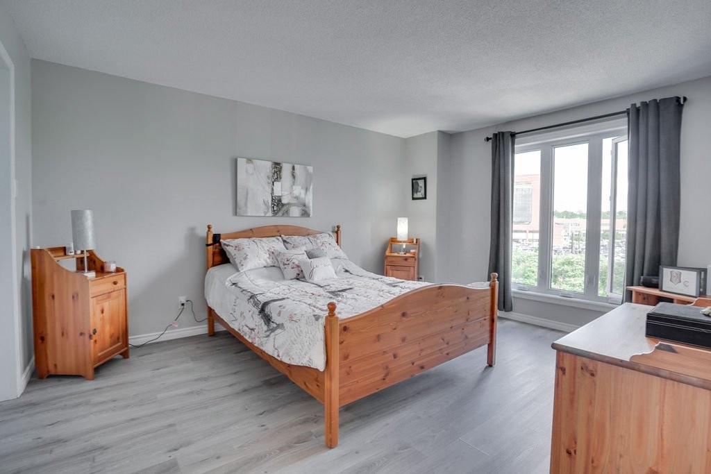 









228


Rue de Morency

, 401,
Gatineau (Gatineau),




QC
J8V2P6

