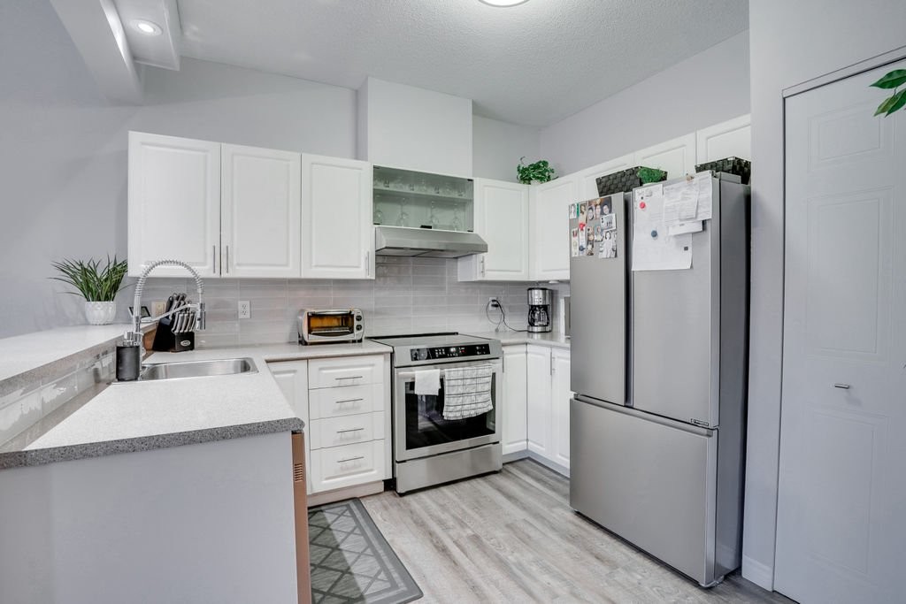 









228


Rue de Morency

, 401,
Gatineau (Gatineau),




QC
J8V2P6

