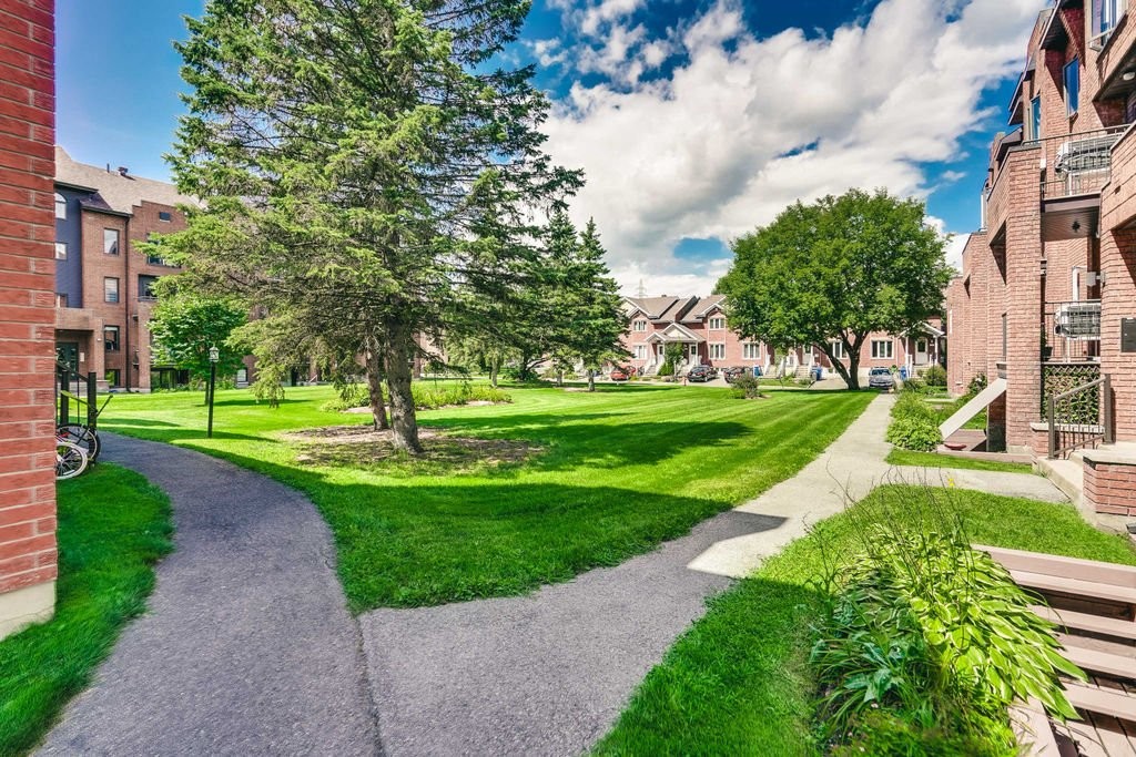 









228


Rue de Morency

, 401,
Gatineau (Gatineau),




QC
J8V2P6

