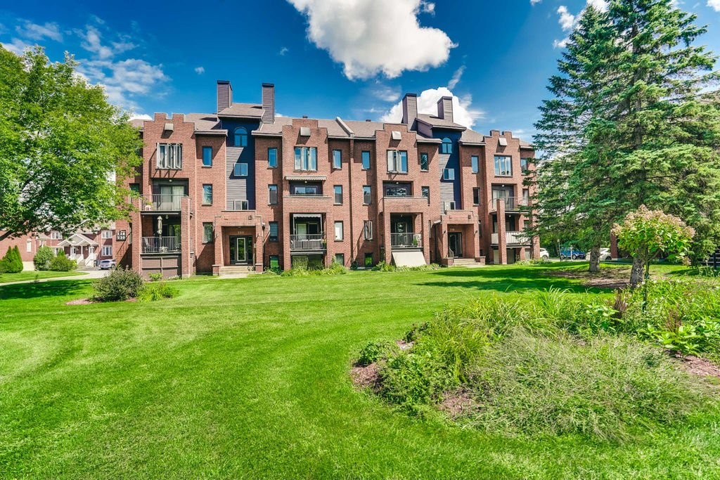 









228


Rue de Morency

, 401,
Gatineau (Gatineau),




QC
J8V2P6

