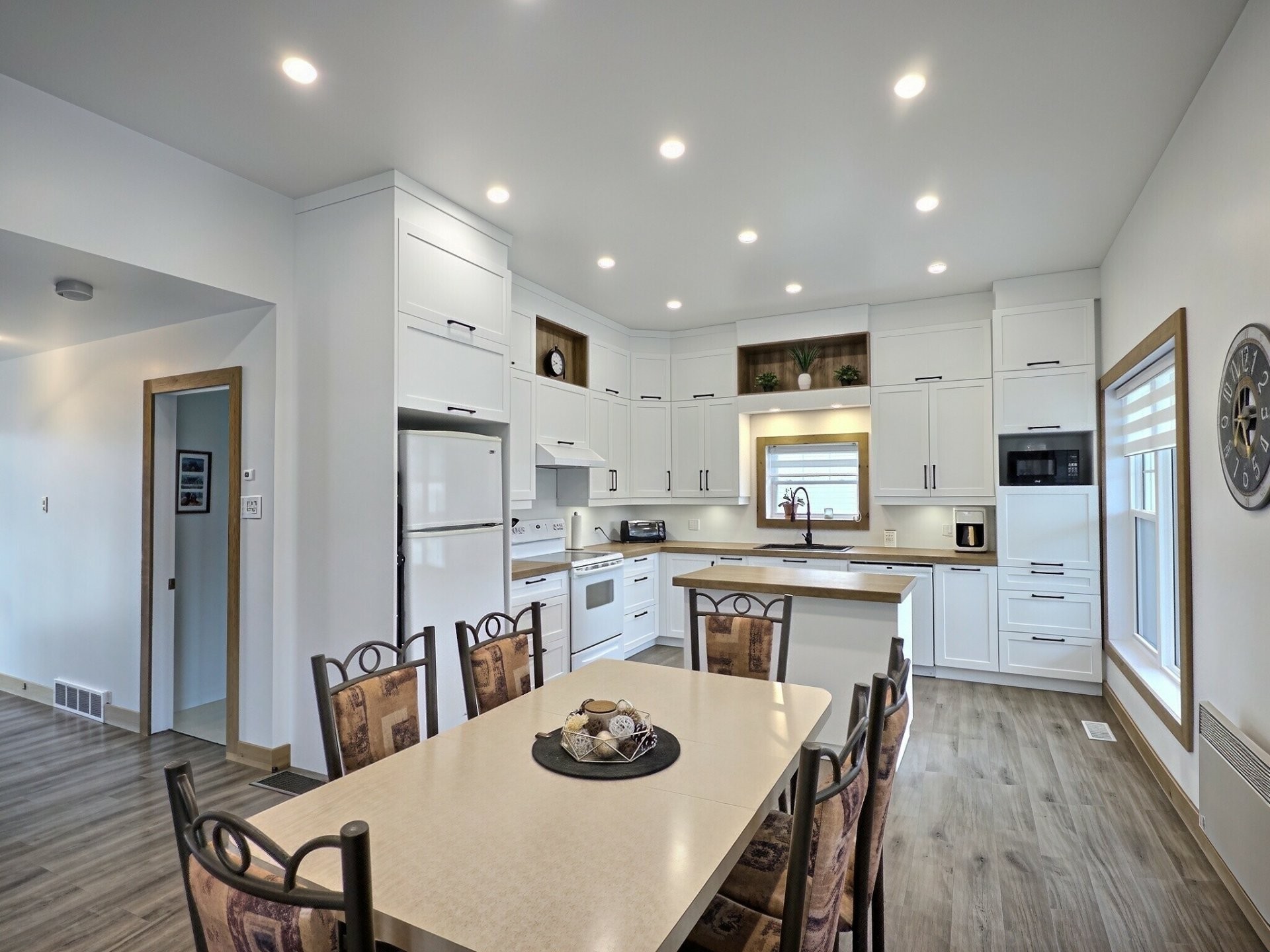 









50


Rue Notre-Dame E.

,
Lorrainville,




QC
J0Z2R0


