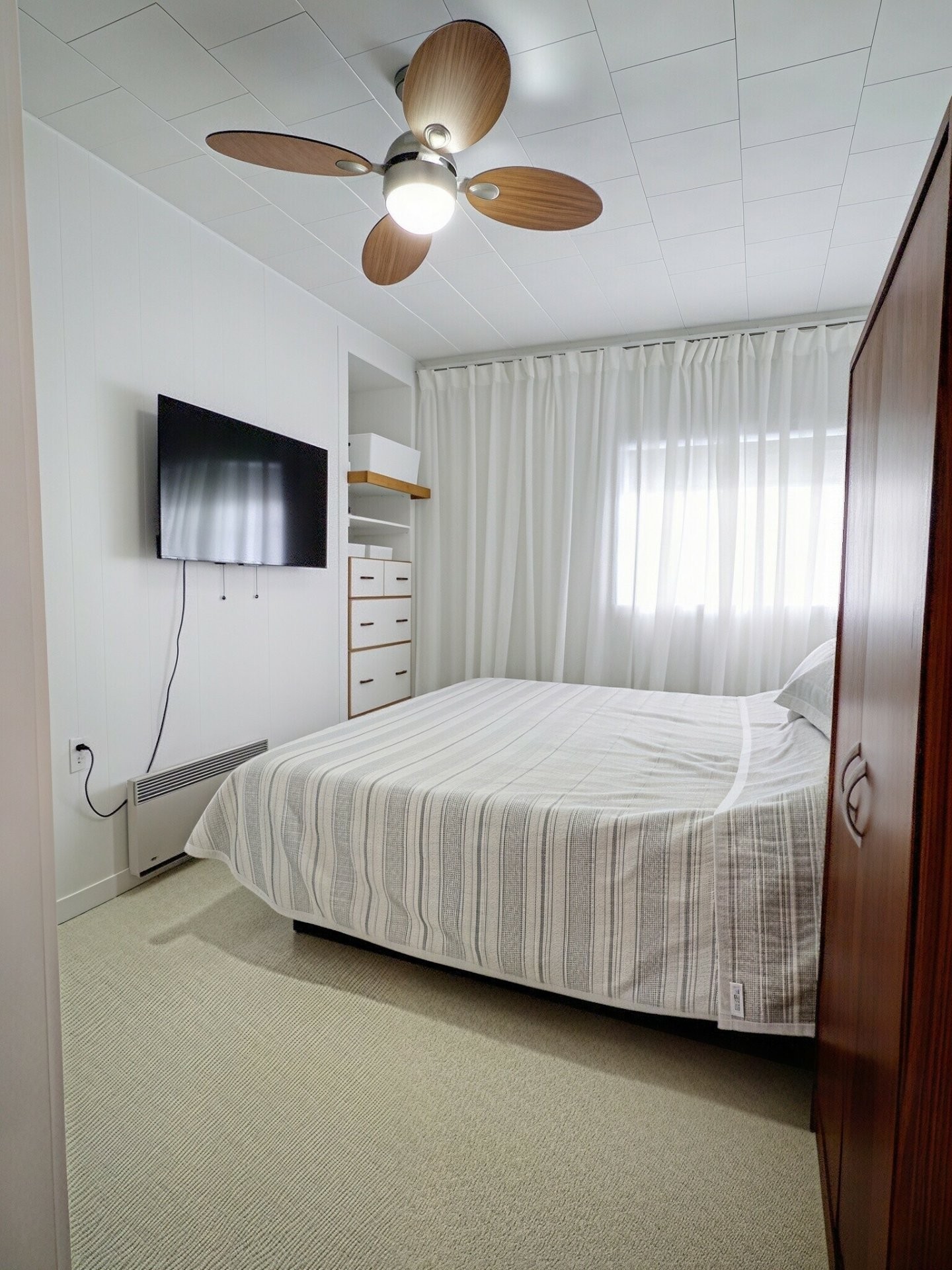 









50


Rue Notre-Dame E.

,
Lorrainville,




QC
J0Z2R0

