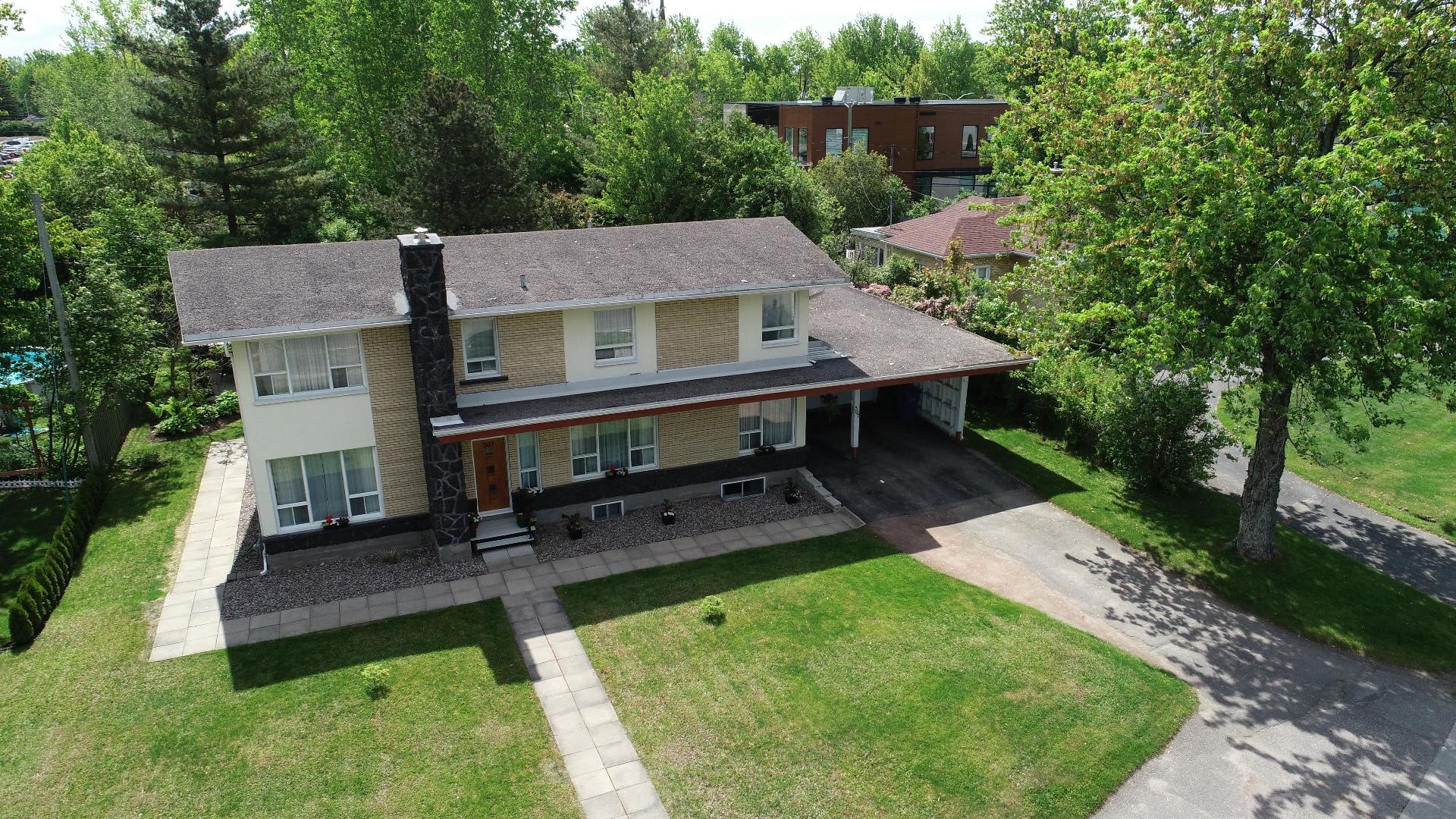 









567


Boul. Talbot

,
Saguenay (Chicoutimi),




QC
G7H4A4

