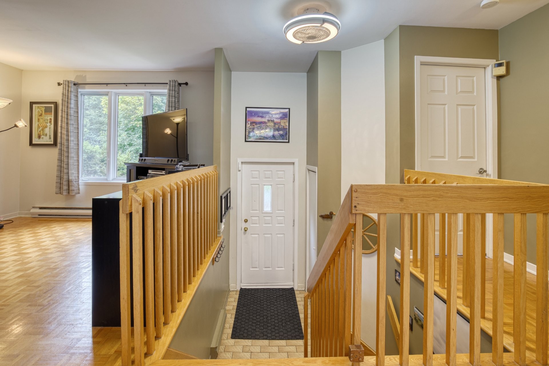 









965


Rue de Belgrade O.

,
Laval (Auteuil),




QC
H7K3K6

