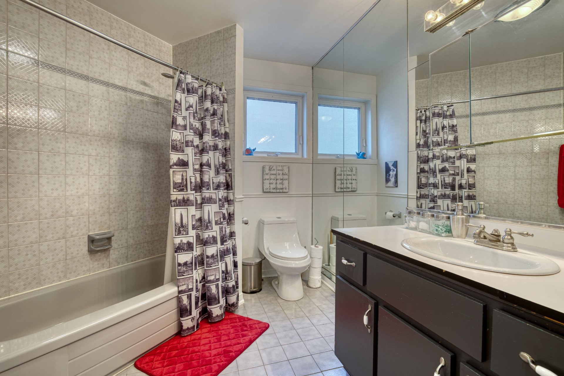 









965


Rue de Belgrade O.

,
Laval (Auteuil),




QC
H7K3K6

