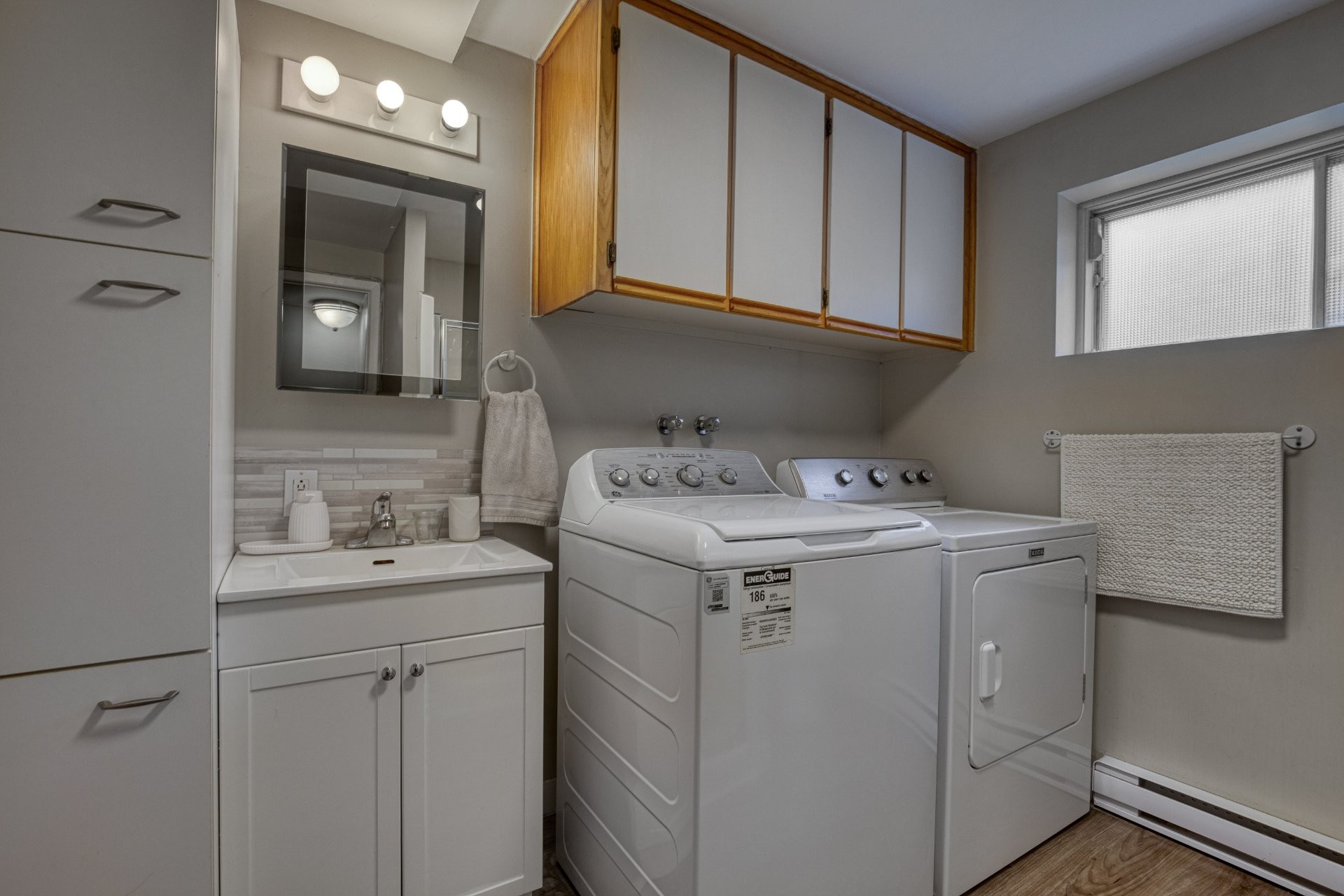 









965


Rue de Belgrade O.

,
Laval (Auteuil),




QC
H7K3K6

