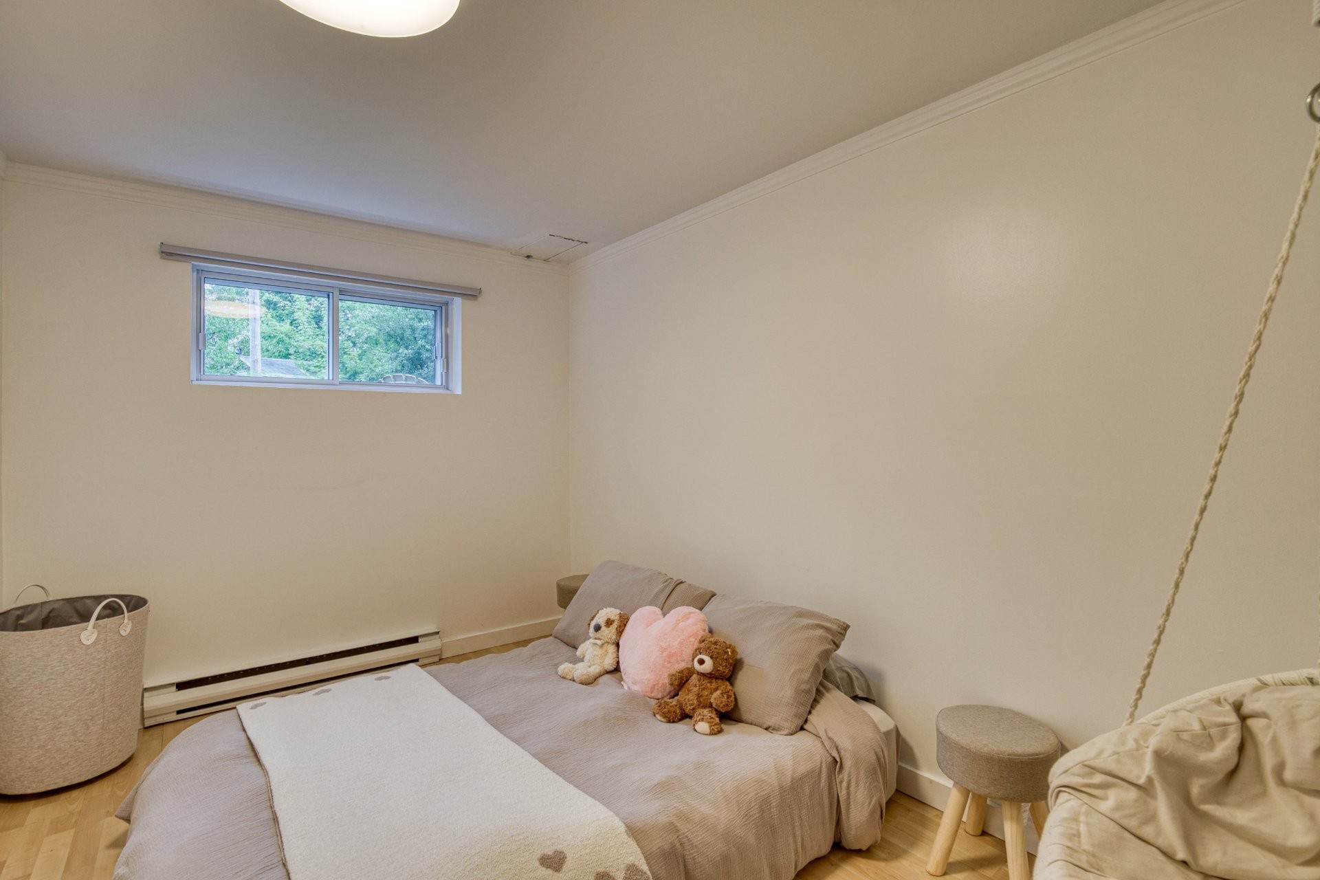 









965


Rue de Belgrade O.

,
Laval (Auteuil),




QC
H7K3K6

