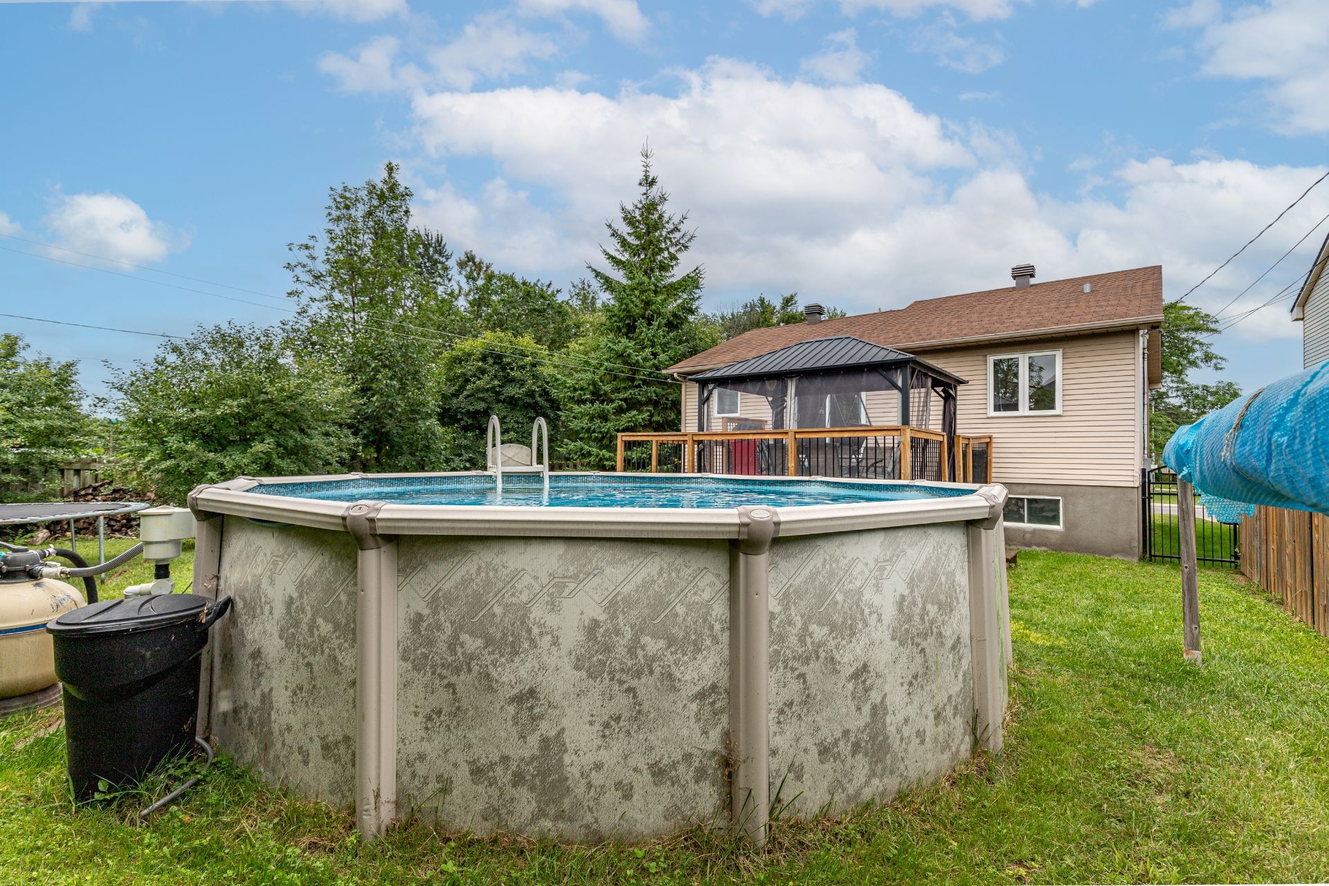









965


Rue de Belgrade O.

,
Laval (Auteuil),




QC
H7K3K6

