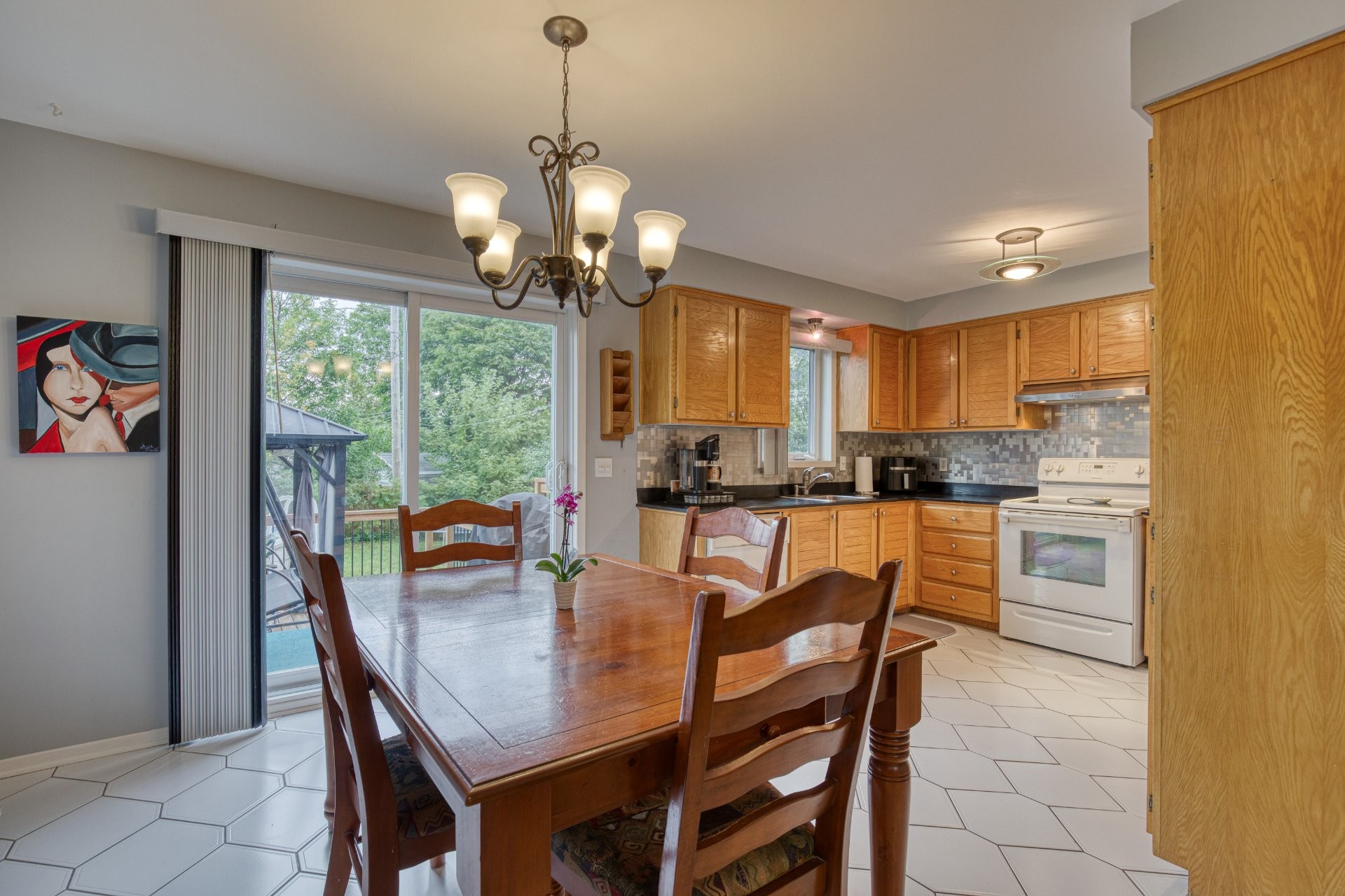 









965


Rue de Belgrade O.

,
Laval (Auteuil),




QC
H7K3K6

